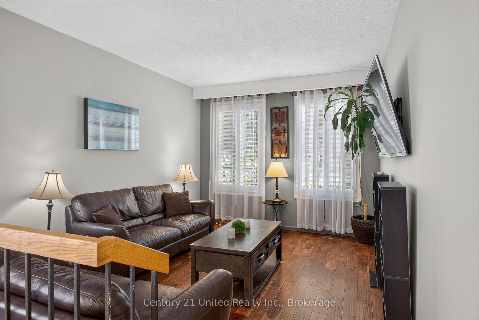 Photo 11 of 2121 Meadowview Road, Peterborough, Ashburnham Ward 4 — HOMEH