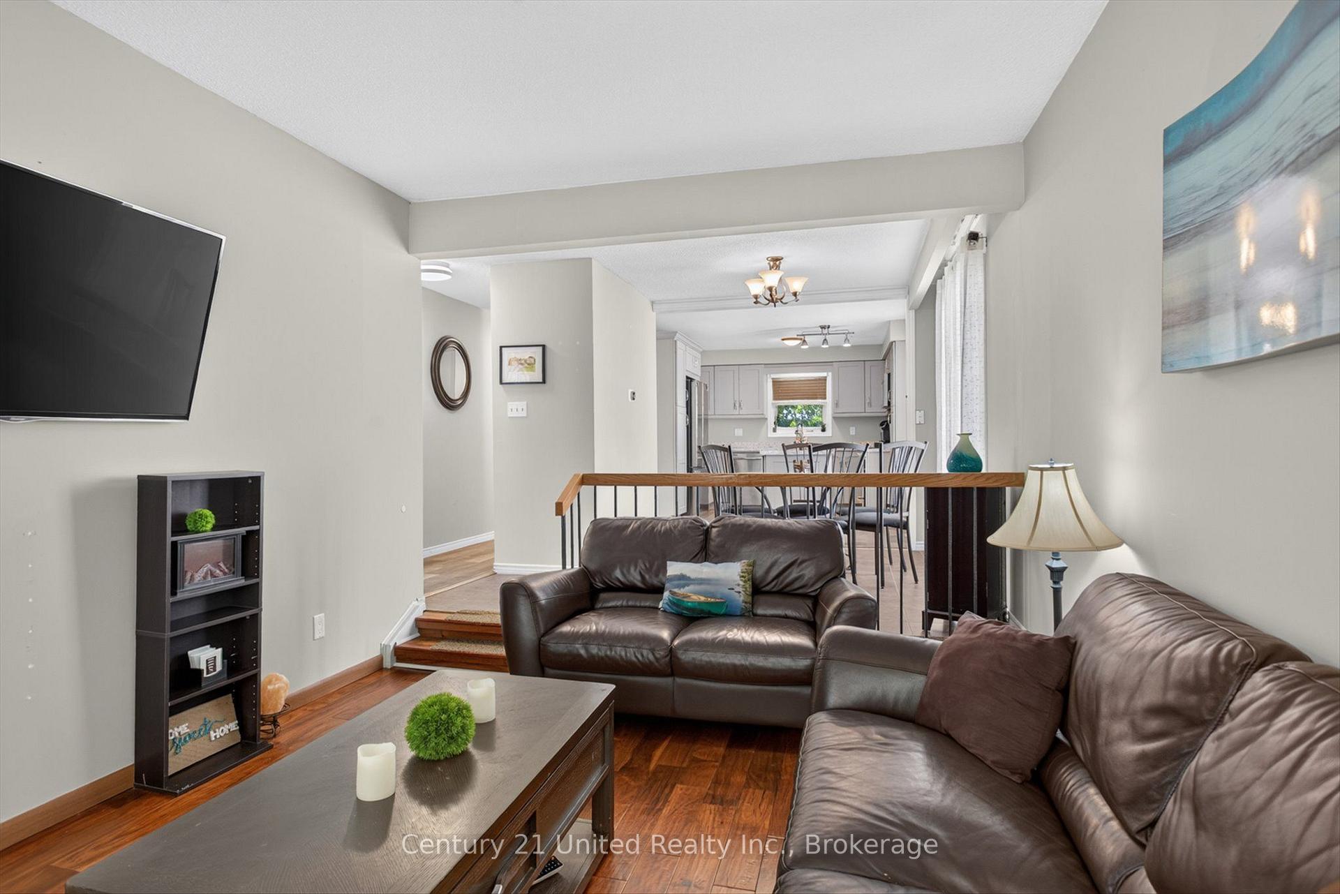 Photo 13 of 2121 Meadowview Road, Peterborough, Ashburnham Ward 4 — HOMEH