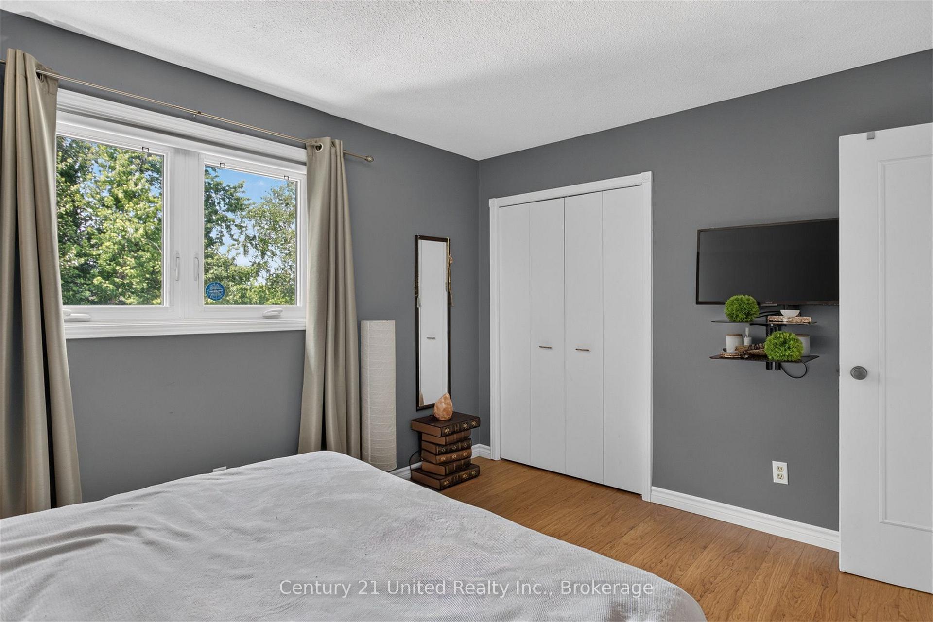 Photo 22 of 2121 Meadowview Road, Peterborough, Ashburnham Ward 4 — HOMEH