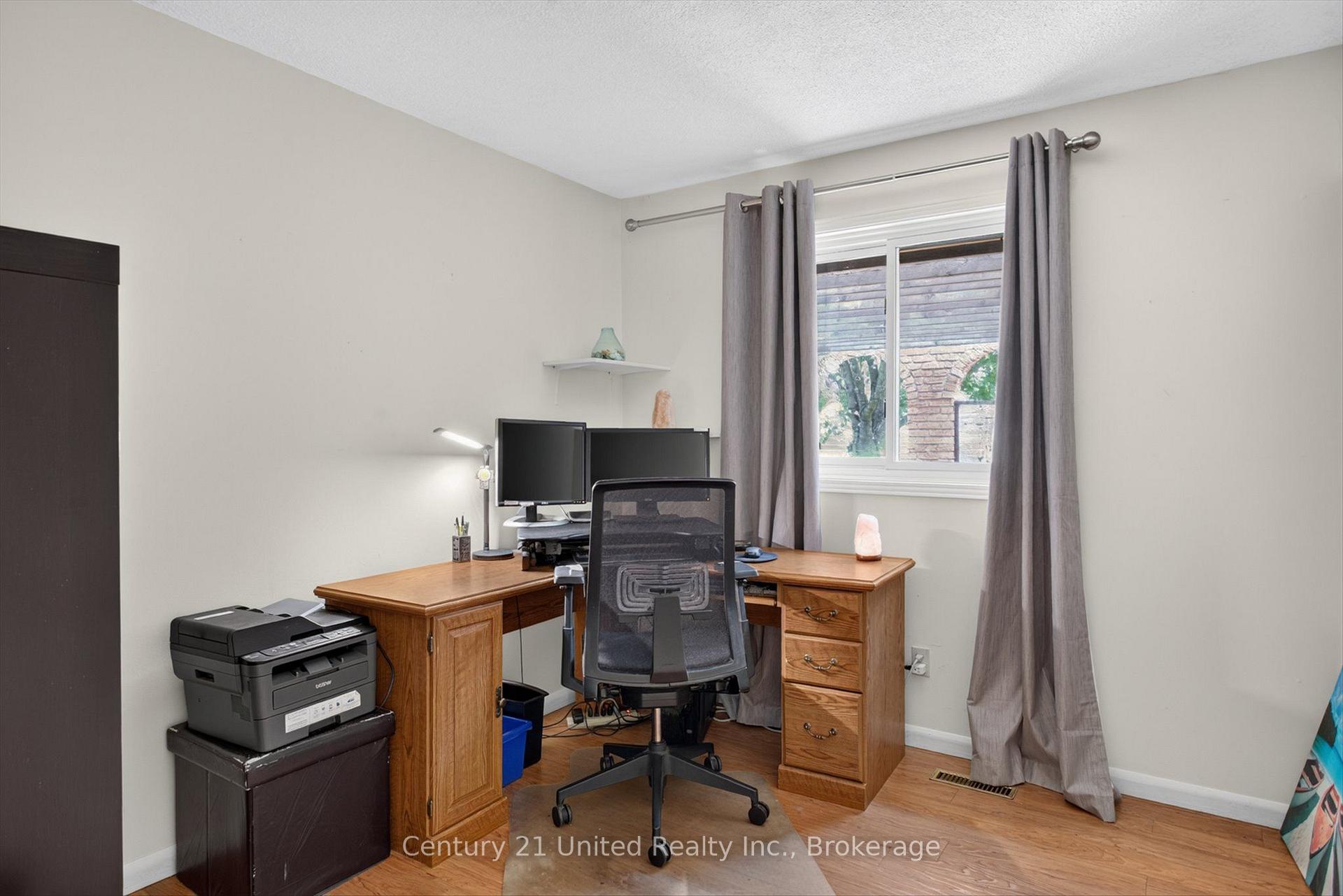 Photo 25 of 2121 Meadowview Road, Peterborough, Ashburnham Ward 4 — HOMEH