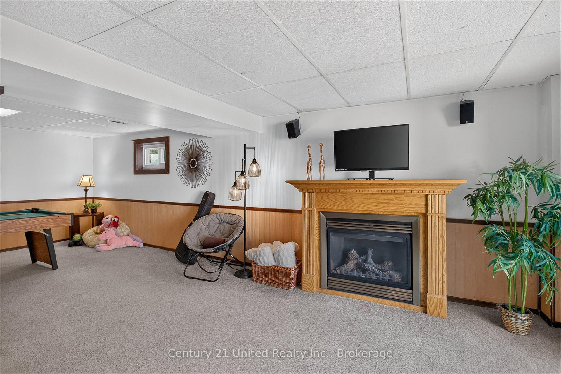 Photo 36 of 2121 Meadowview Road, Peterborough, Ashburnham Ward 4 — HOMEH