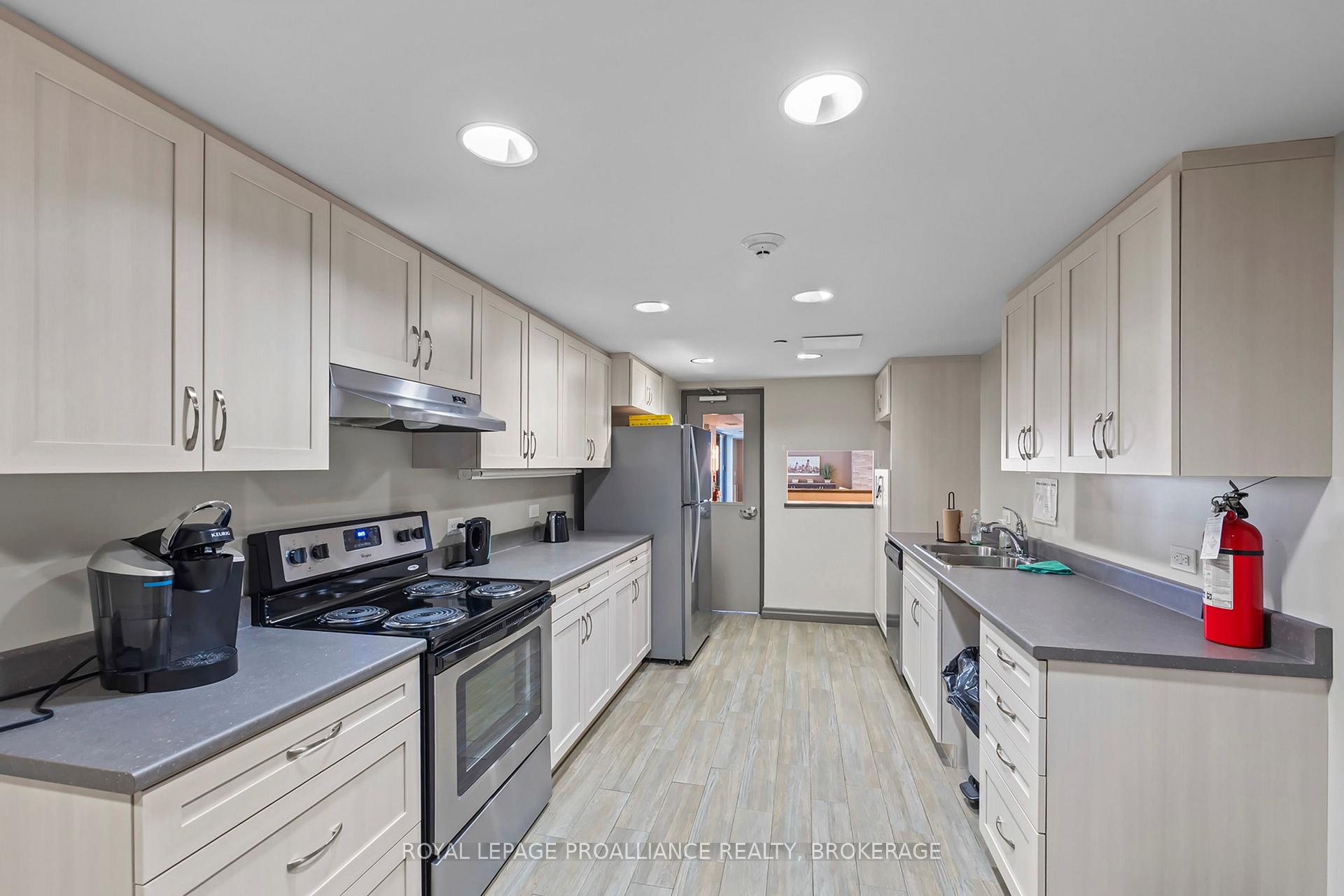 Photo 41 of Unit 501, 121 Queen Street, Kingston, East of Sir John A. Blvd — HOMEH