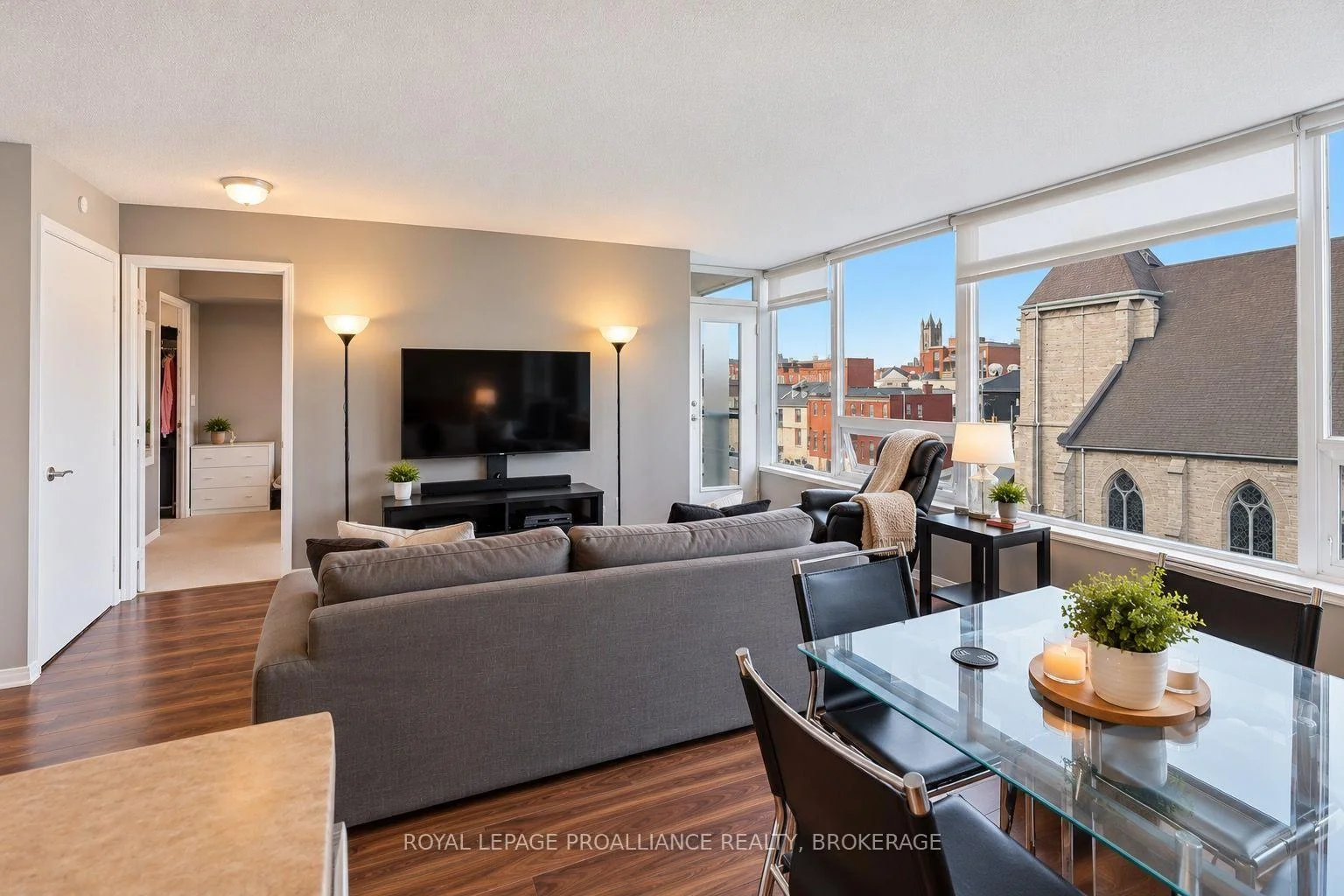 Photo 23 of Unit 501, 121 Queen Street, Kingston, East of Sir John A. Blvd — HOMEH