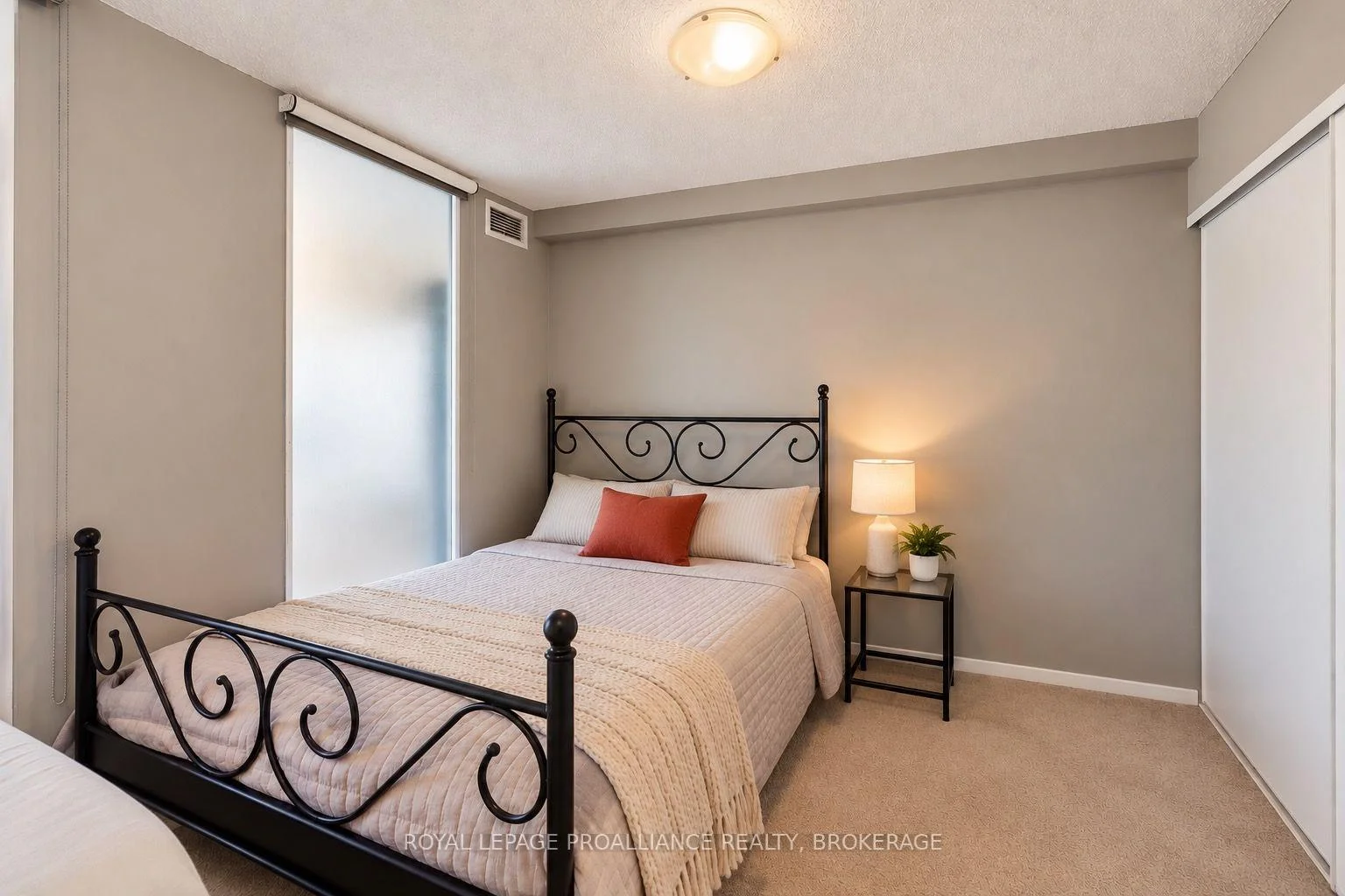 Photo 29 of Unit 501, 121 Queen Street, Kingston, East of Sir John A. Blvd — HOMEH