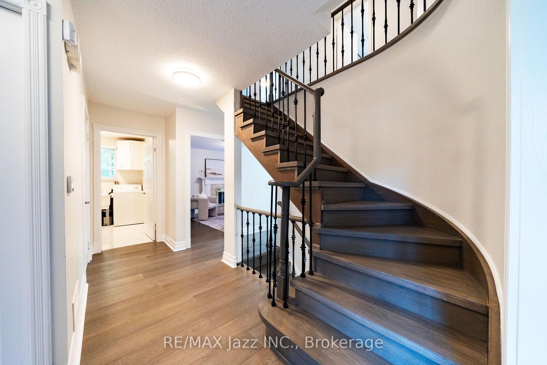 Photo 25 of 262 Athabasca Street, Oshawa, Donevan — HOMEH