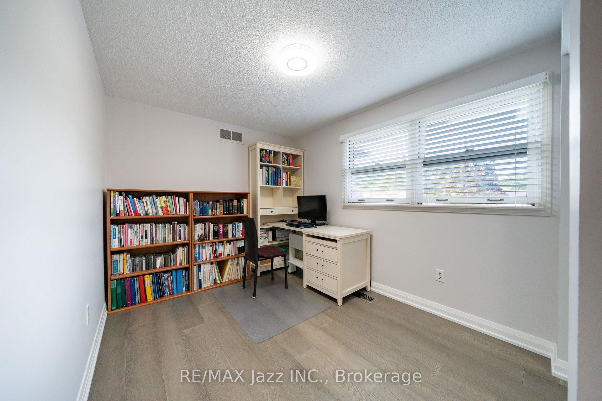 Photo 31 of 262 Athabasca Street, Oshawa, Donevan — HOMEH