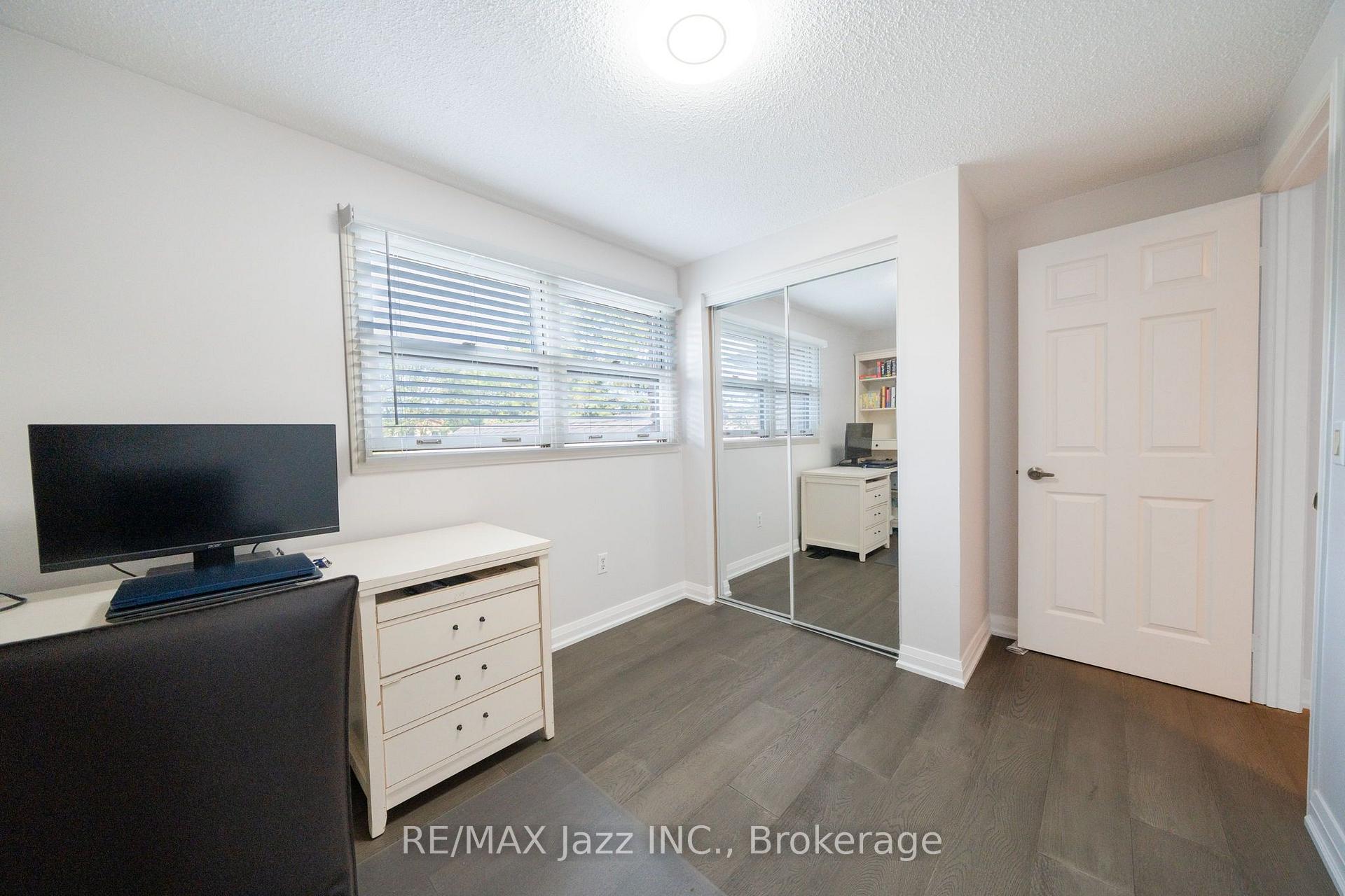 Photo 32 of 262 Athabasca Street, Oshawa, Donevan — HOMEH