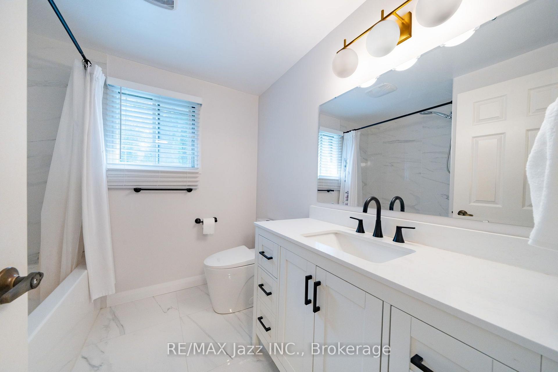 Photo 33 of 262 Athabasca Street, Oshawa, Donevan — HOMEH