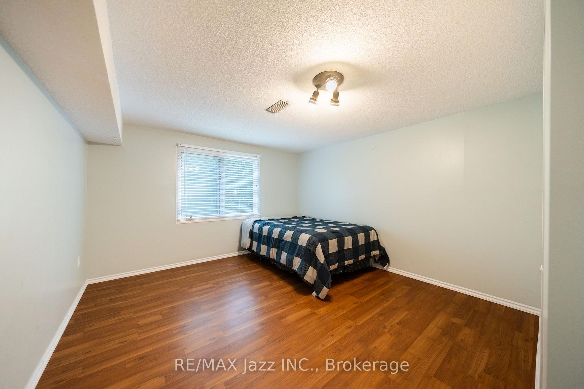 Photo 42 of 262 Athabasca Street, Oshawa, Donevan — HOMEH