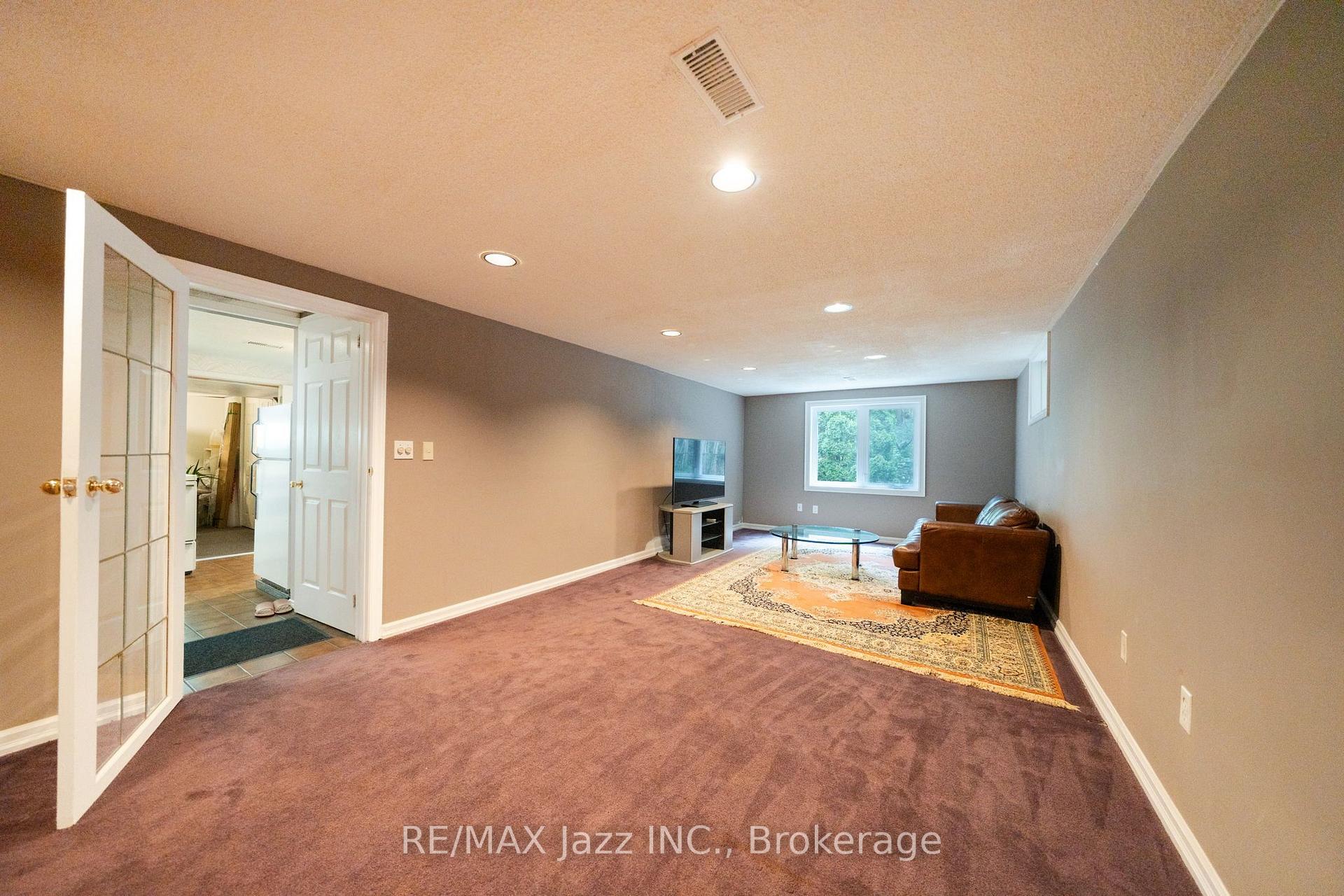 Photo 44 of 262 Athabasca Street, Oshawa, Donevan — HOMEH