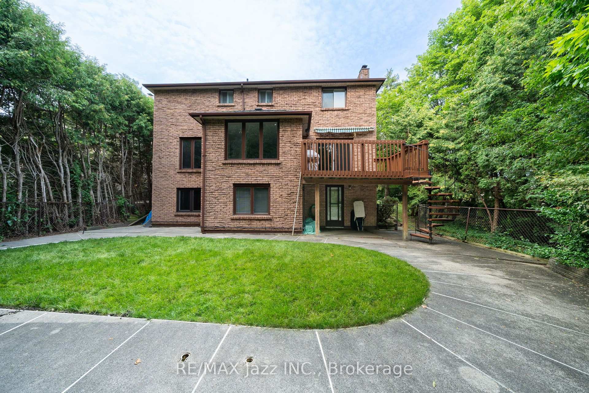 Photo 48 of 262 Athabasca Street, Oshawa, Donevan — HOMEH