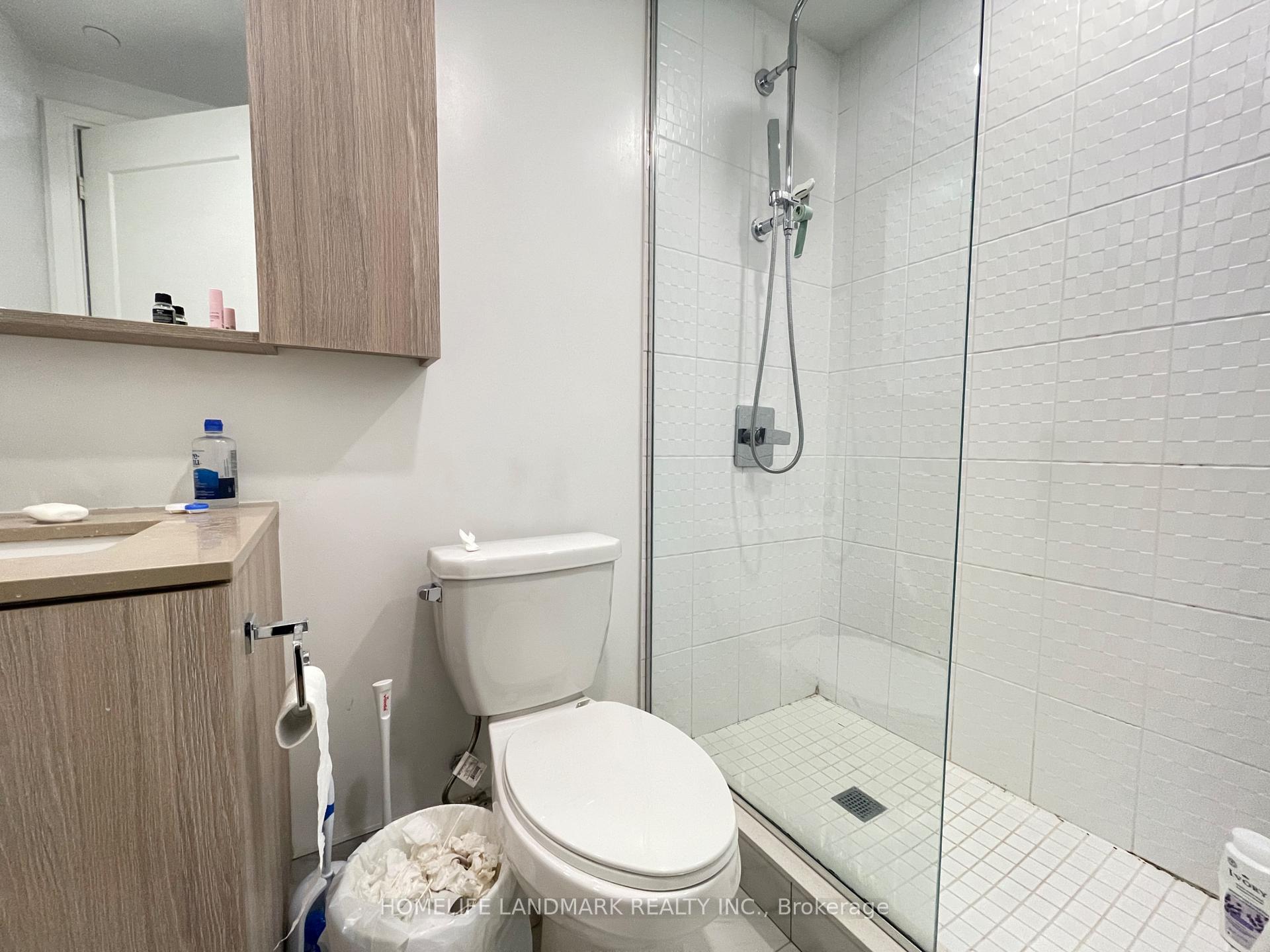 Photo 7 of Unit 806, 65 Annie Craig Drive, Etobicoke, Mimico — HOMEH