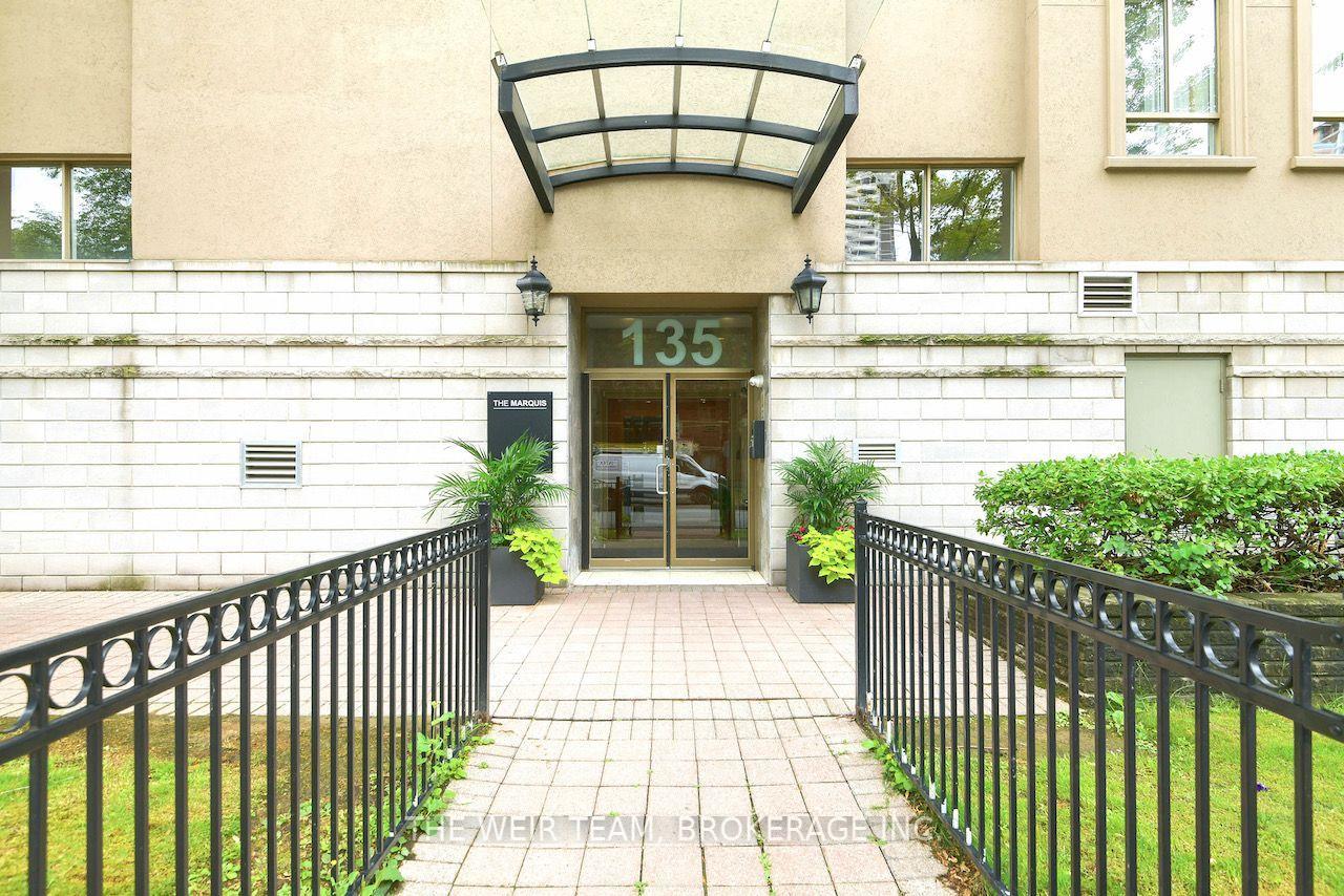 Photo 3 of Unit 202, 135 Maitland Street, Toronto, Church-Yonge Corridor — HOMEH