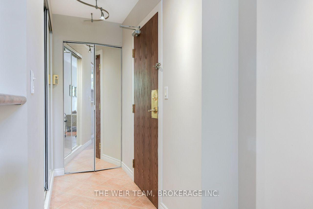 Photo 4 of Unit 202, 135 Maitland Street, Toronto, Church-Yonge Corridor — HOMEH