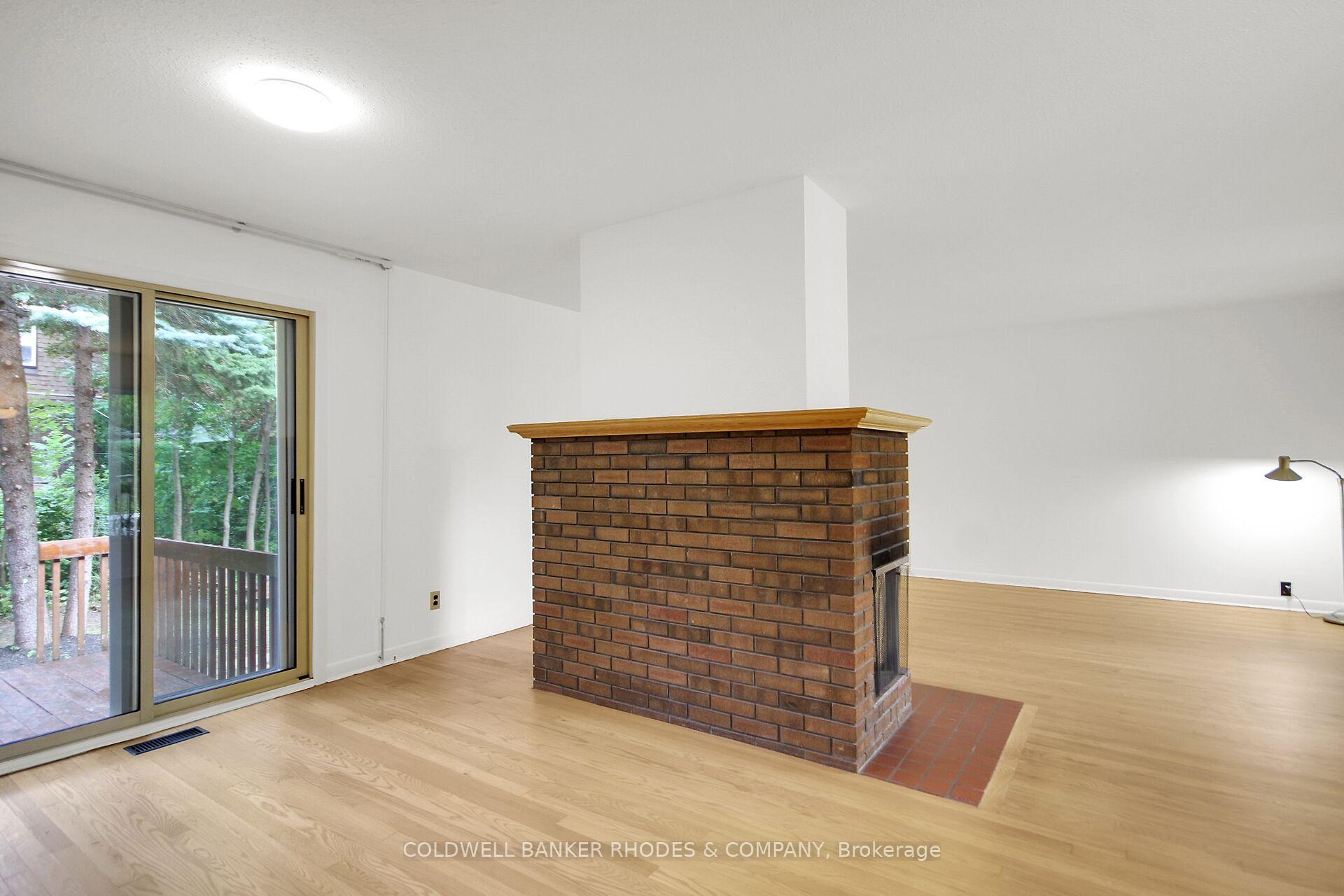 Photo 14 of 11 Wallford Way, Ottawa, City View/Skyline/Fisher Heights/Parkwood Hills — HOMEH
