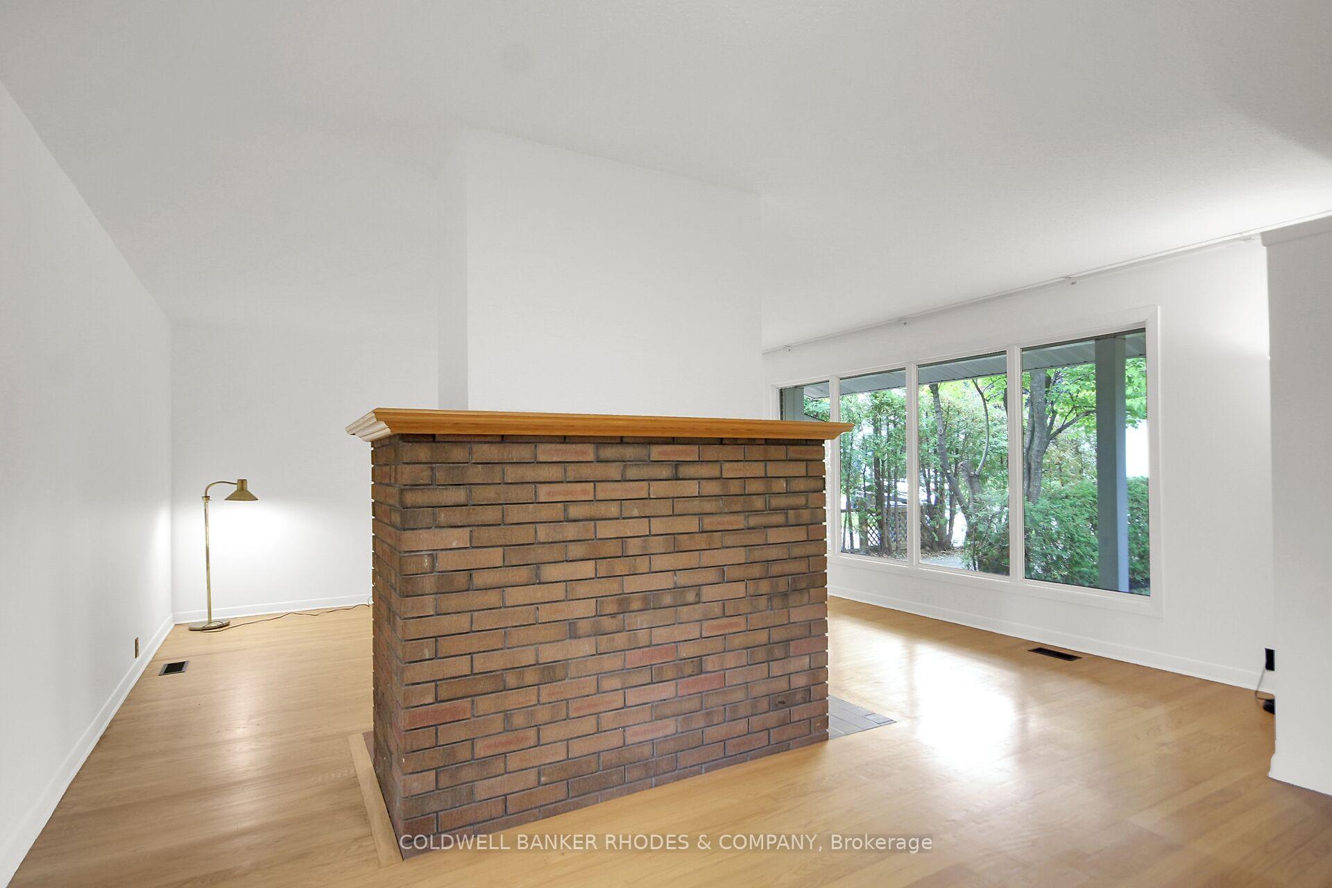 Photo 16 of 11 Wallford Way, Ottawa, City View/Skyline/Fisher Heights/Parkwood Hills — HOMEH