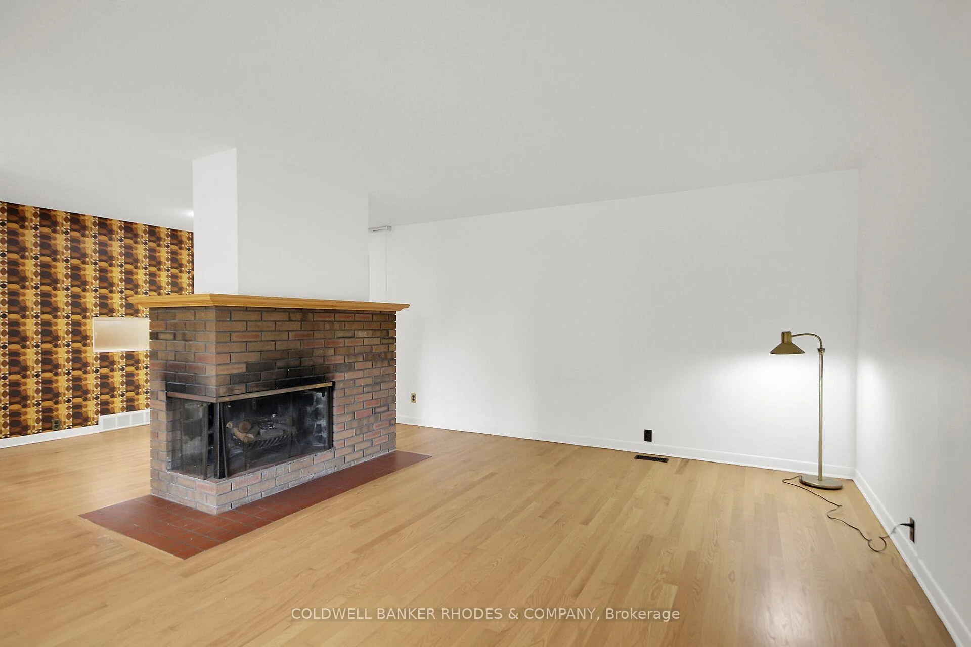 Photo 19 of 11 Wallford Way, Ottawa, City View/Skyline/Fisher Heights/Parkwood Hills — HOMEH