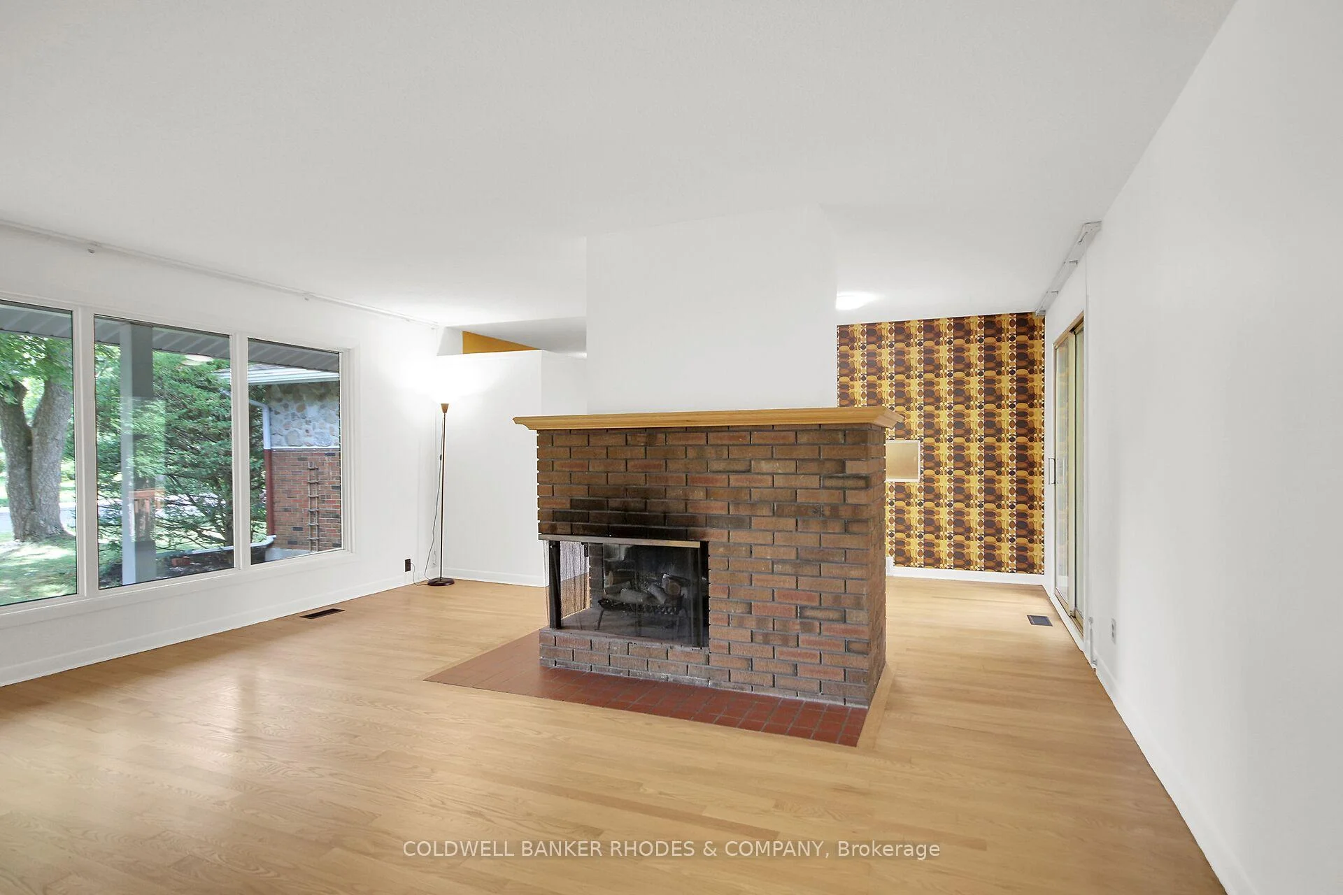 Photo 23 of 11 Wallford Way, Ottawa, City View/Skyline/Fisher Heights/Parkwood Hills — HOMEH