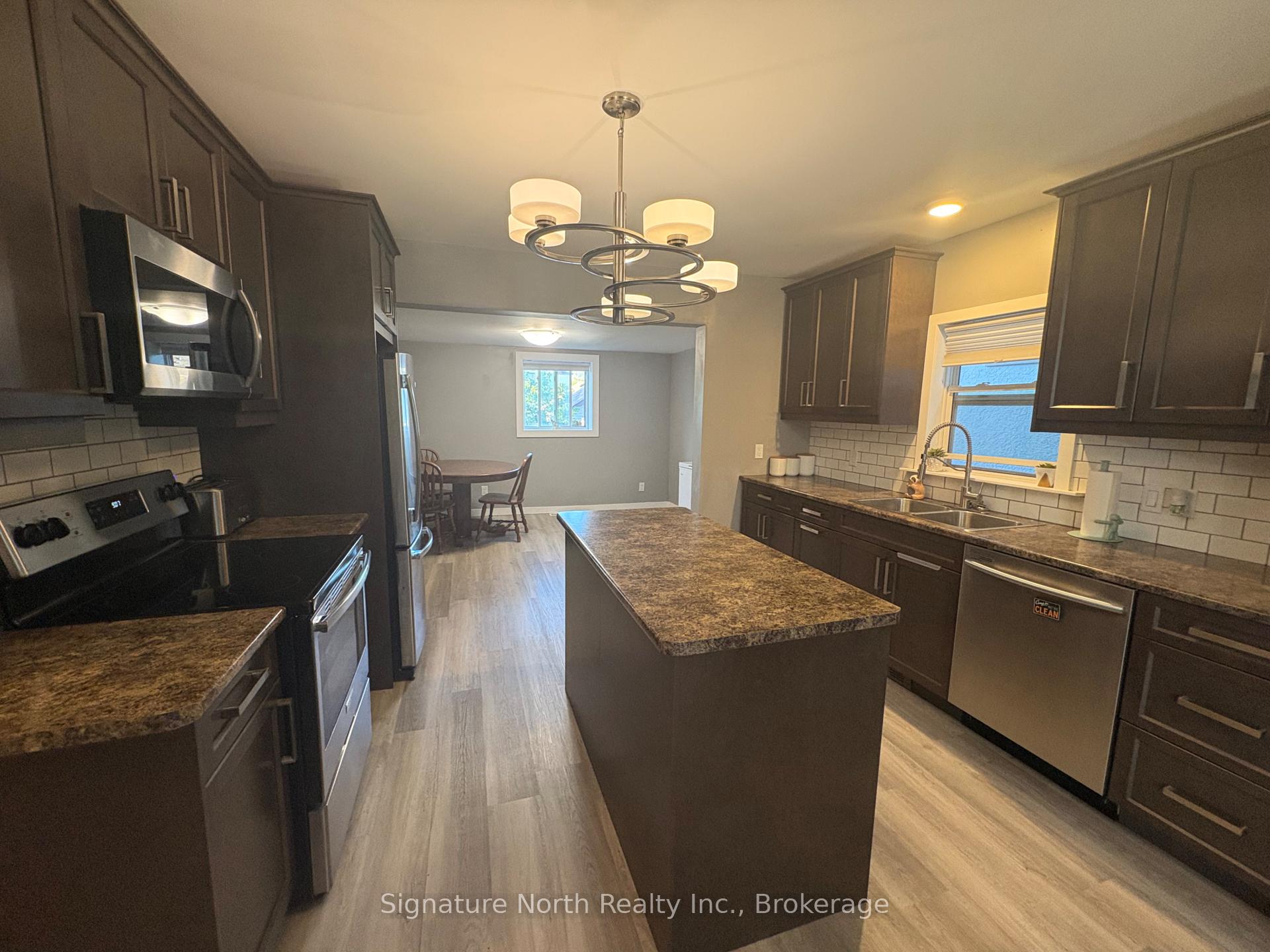 Photo 6 of 230 Robertson Street, Thunder Bay, East End — HOMEH
