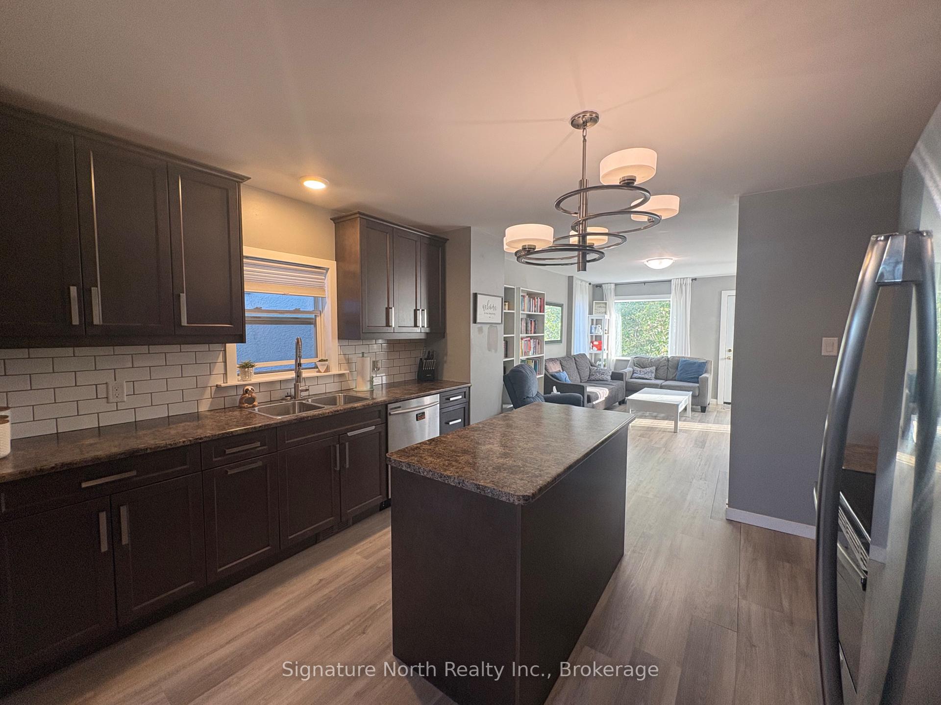 Photo 7 of 230 Robertson Street, Thunder Bay, East End — HOMEH