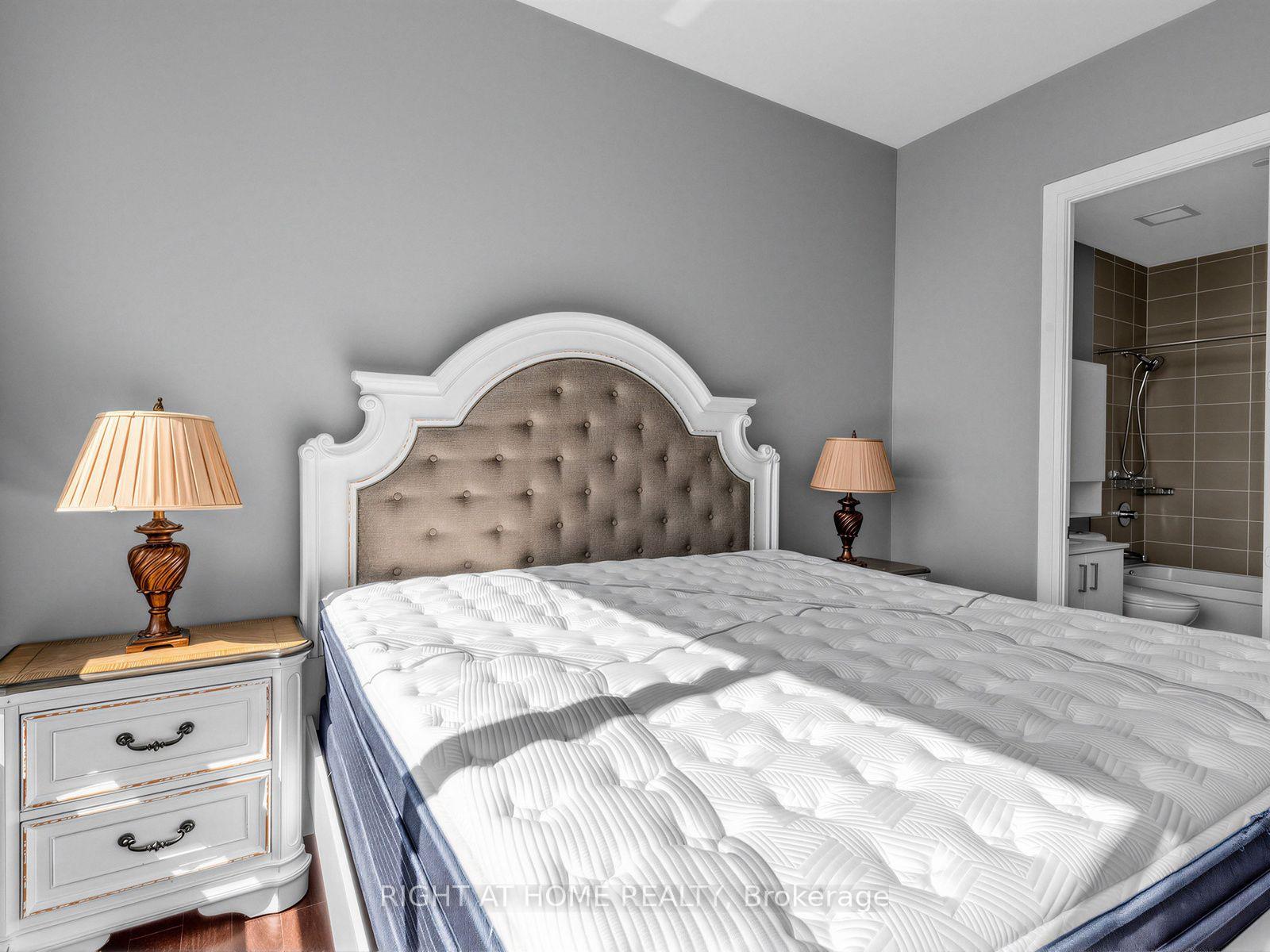 Photo 12 of Unit PH16, 28 Uptown Drive, Markham, Unionville — HOMEH
