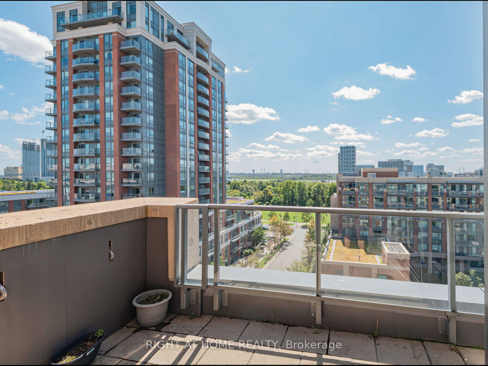 Photo 19 of Unit PH16, 28 Uptown Drive, Markham, Unionville — HOMEH
