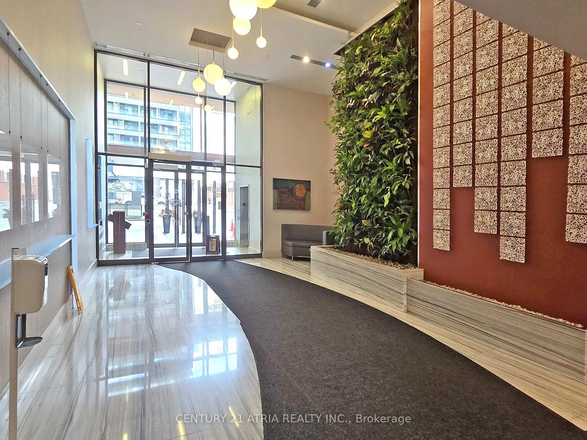 Photo 5 of Unit 1820, 111 Elizabeth Street, Toronto, Bay Street Corridor — HOMEH