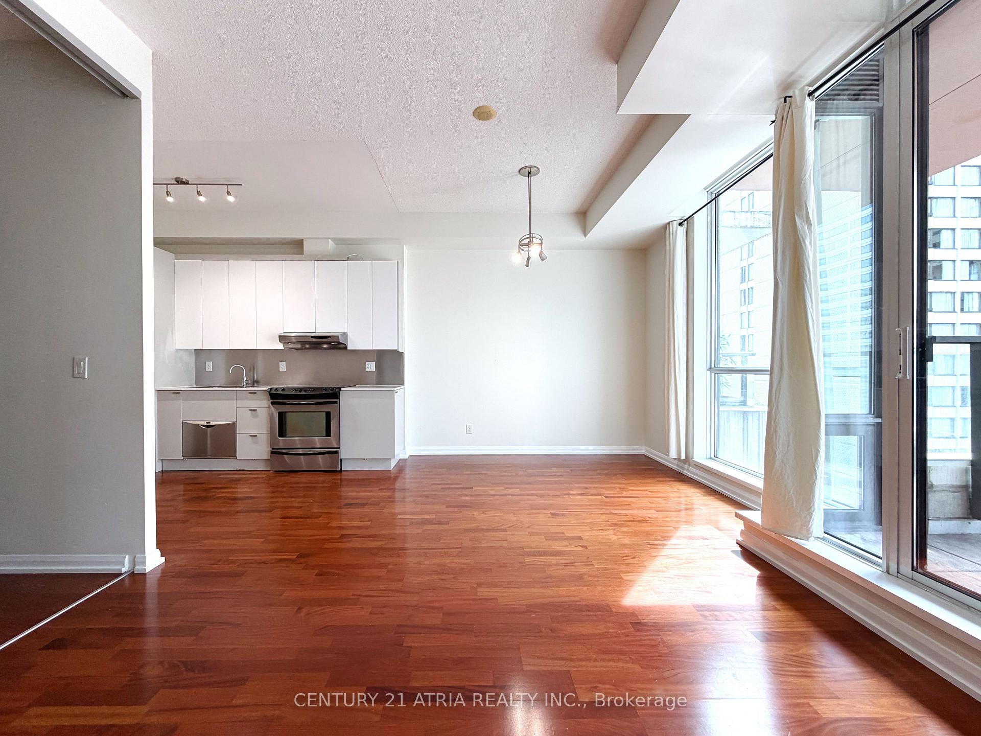 Photo 11 of Unit 1820, 111 Elizabeth Street, Toronto, Bay Street Corridor — HOMEH