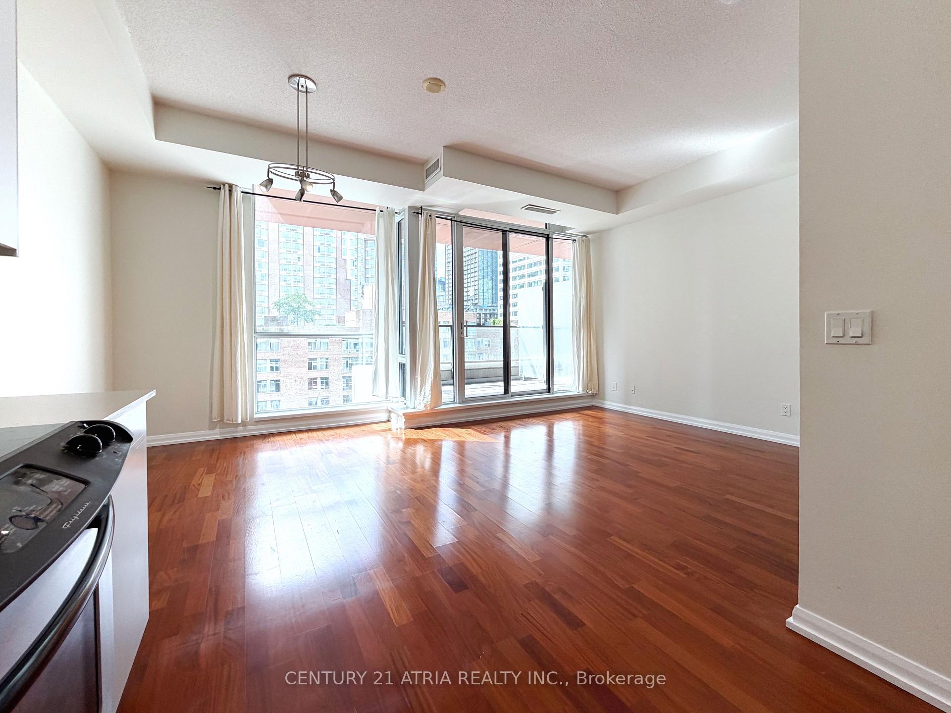 Photo 13 of Unit 1820, 111 Elizabeth Street, Toronto, Bay Street Corridor — HOMEH