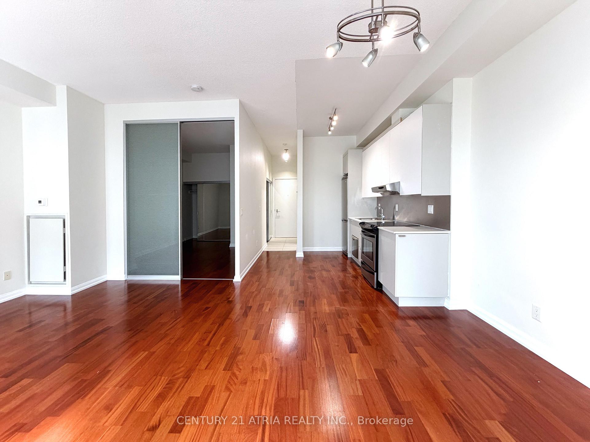 Photo 21 of Unit 1820, 111 Elizabeth Street, Toronto, Bay Street Corridor — HOMEH