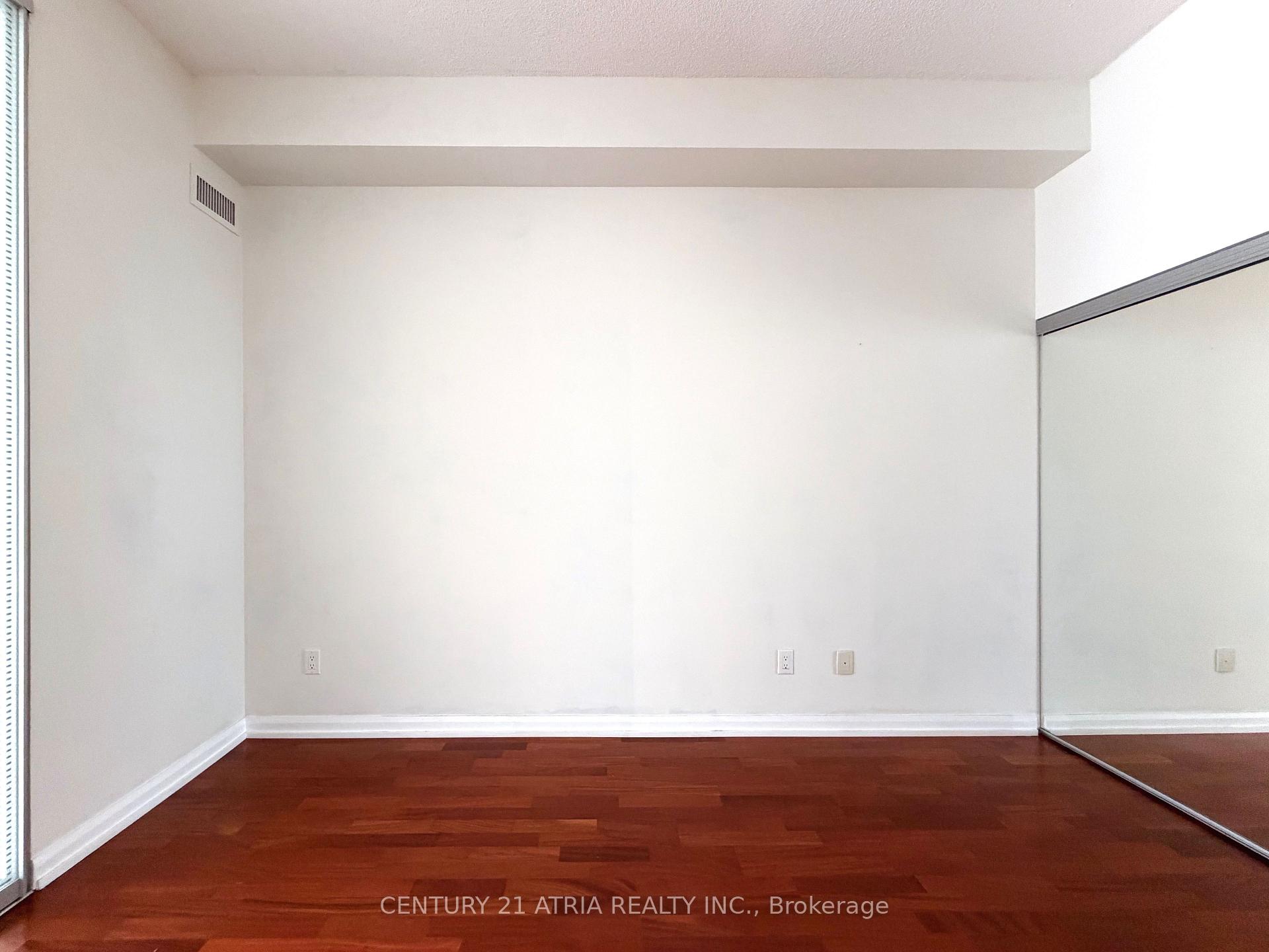 Photo 25 of Unit 1820, 111 Elizabeth Street, Toronto, Bay Street Corridor — HOMEH