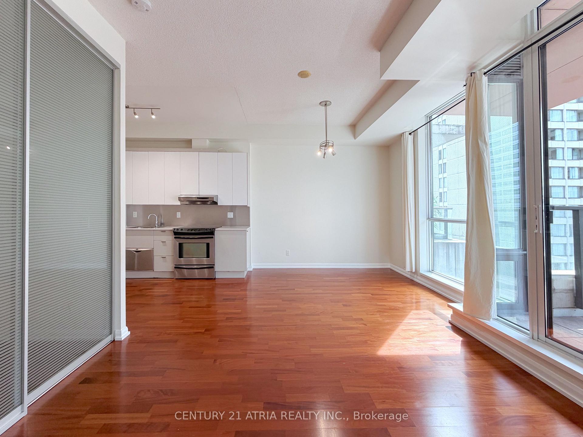 Photo 30 of Unit 1820, 111 Elizabeth Street, Toronto, Bay Street Corridor — HOMEH