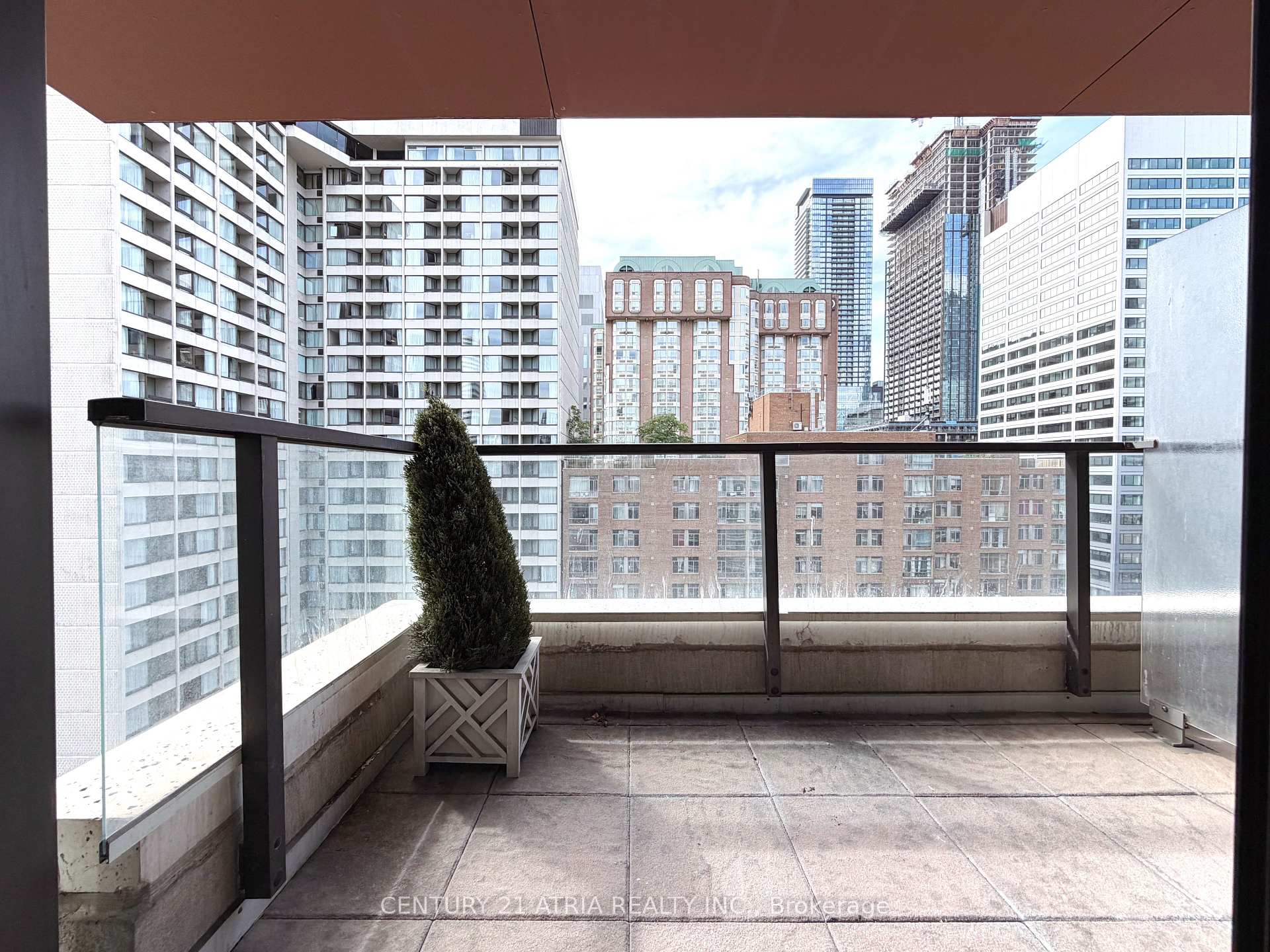 Photo 35 of Unit 1820, 111 Elizabeth Street, Toronto, Bay Street Corridor — HOMEH