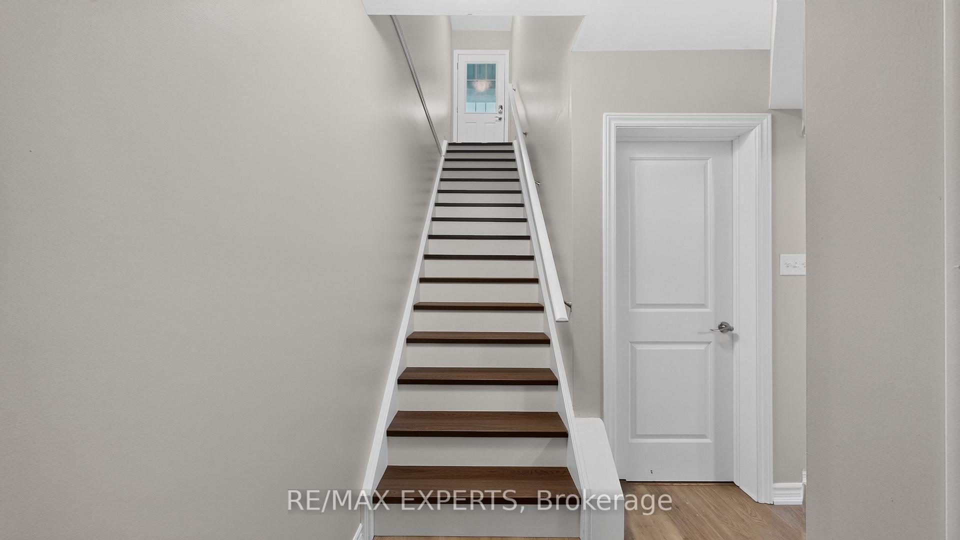 Photo 3 of Unit 13, 246 Penetanguishene Road, Barrie, Georgian Drive — HOMEH