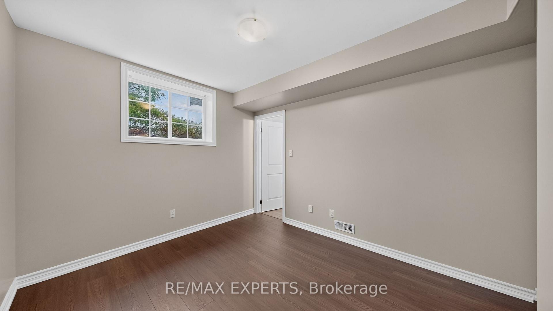 Photo 18 of Unit 13, 246 Penetanguishene Road, Barrie, Georgian Drive — HOMEH