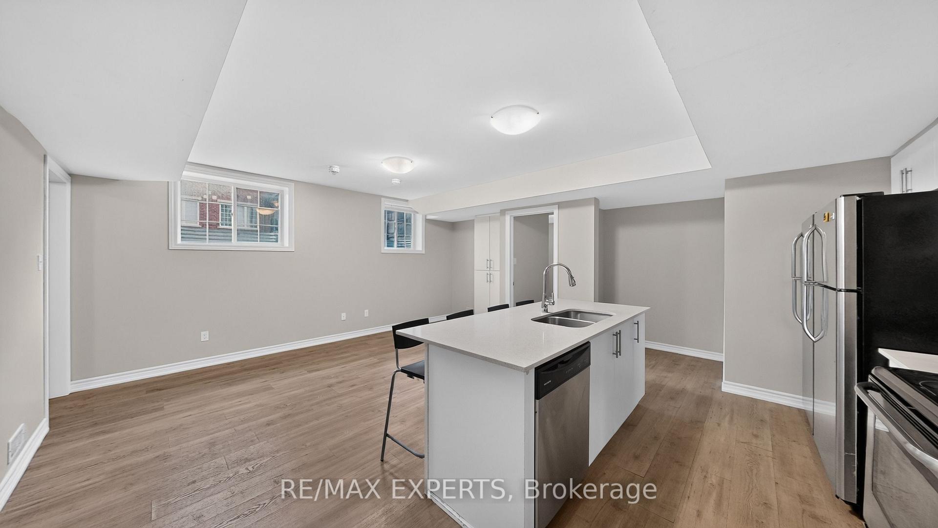 Photo 29 of Unit 13, 246 Penetanguishene Road, Barrie, Georgian Drive — HOMEH