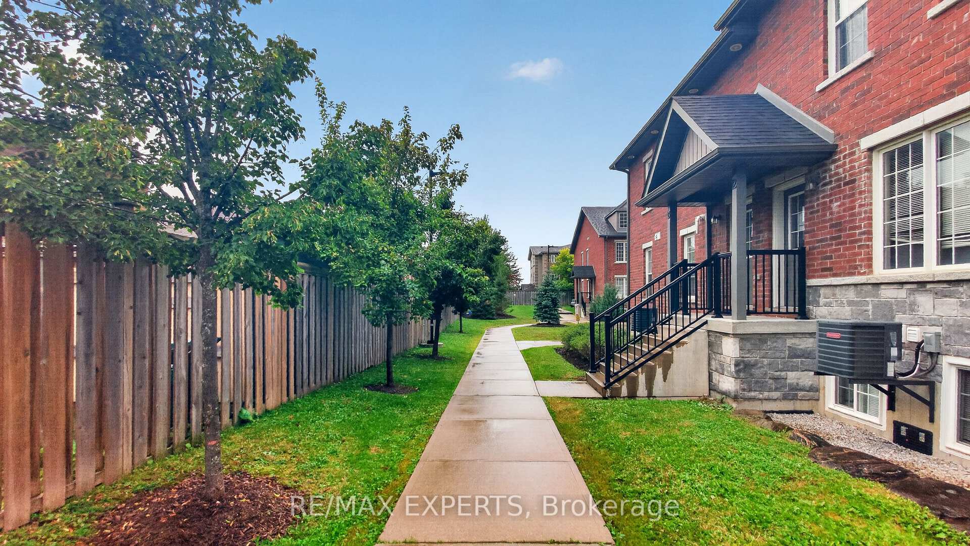 Photo 37 of Unit 13, 246 Penetanguishene Road, Barrie, Georgian Drive — HOMEH