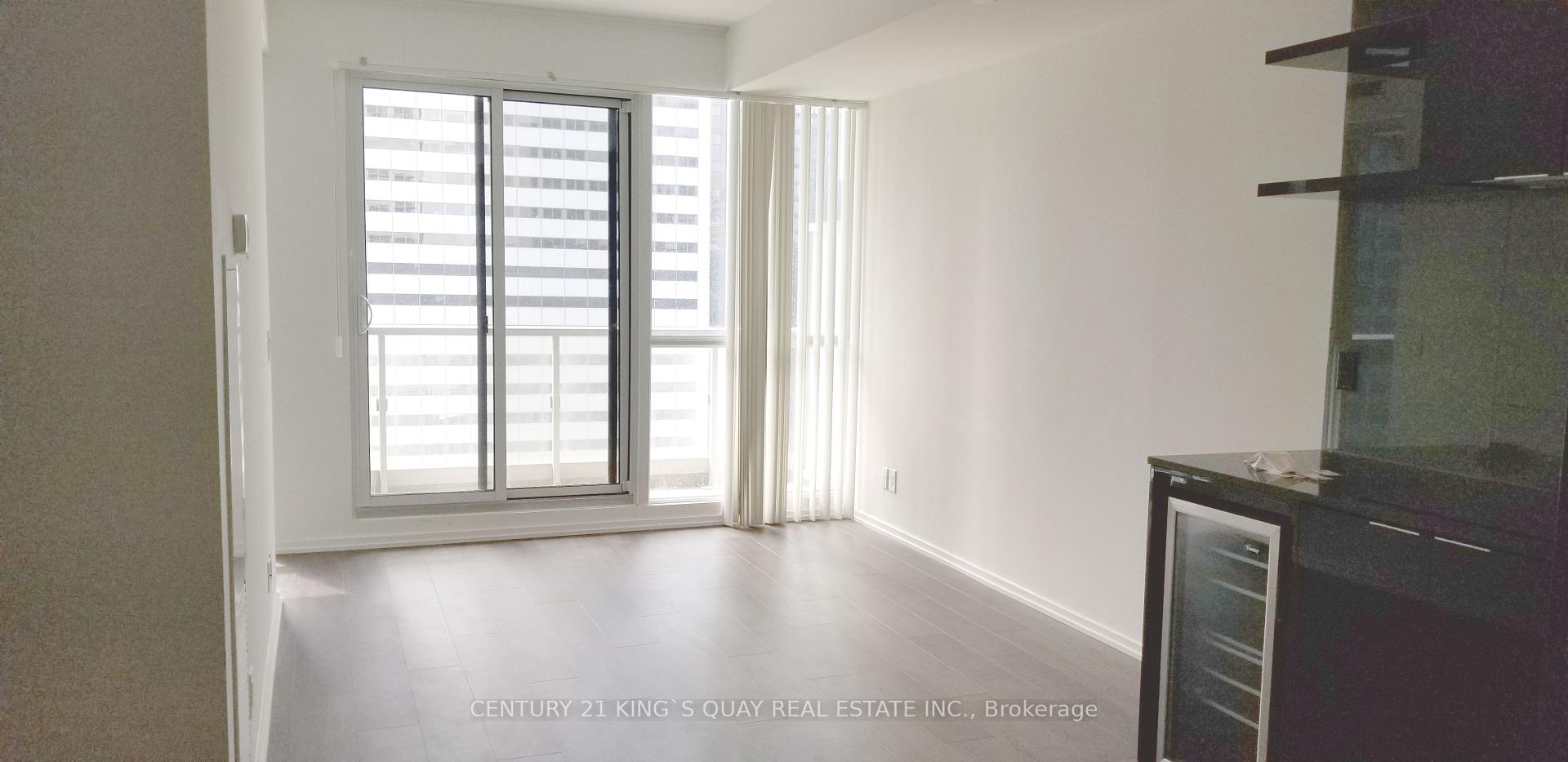 Photo 6 of Unit 3308, 70 Temperance Street, Toronto, Bay Street Corridor — HOMEH