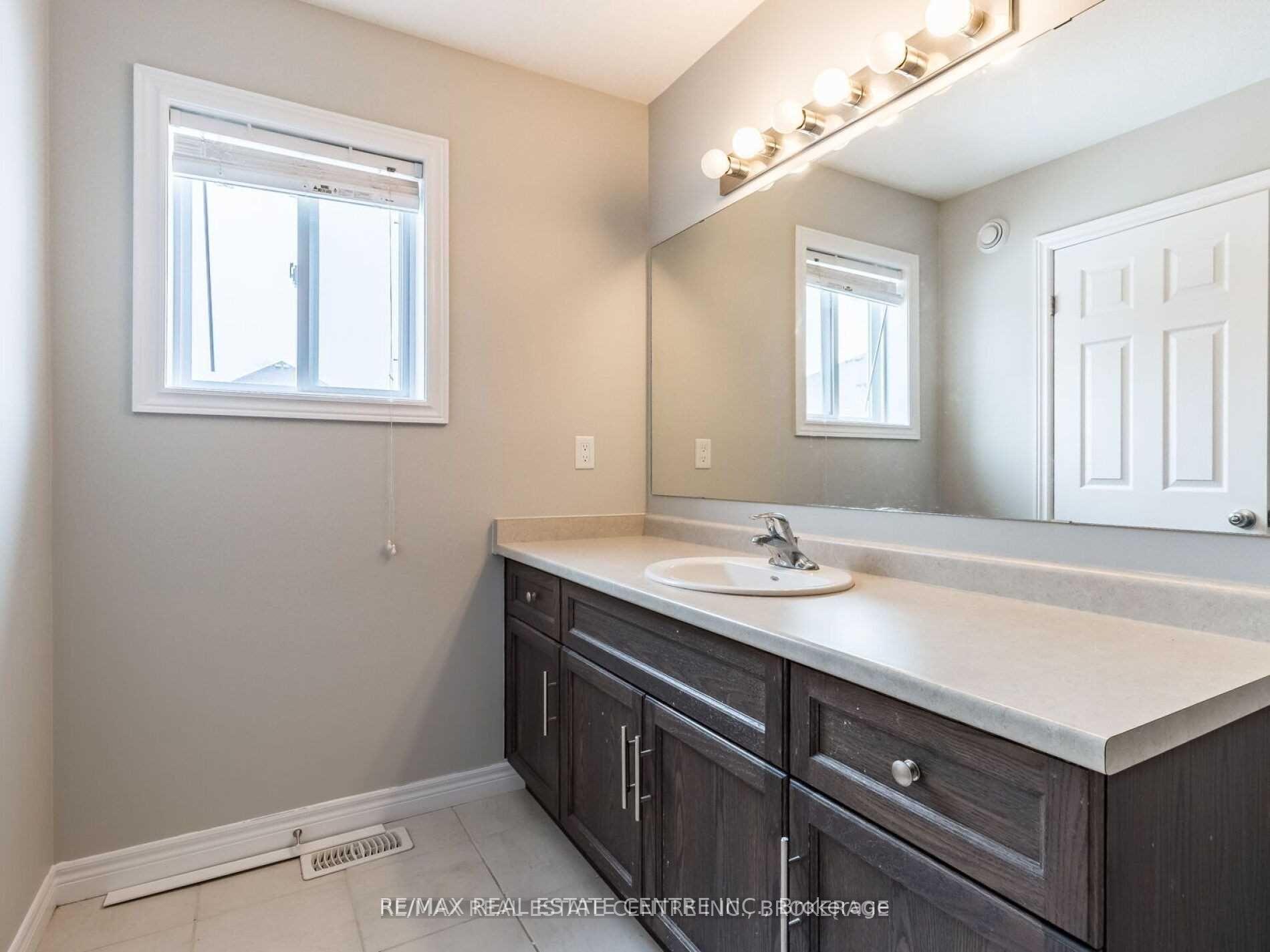 Photo 8 of Unit Upper, 270 Ambrous Crescent, Guelph, Kortright East — HOMEH