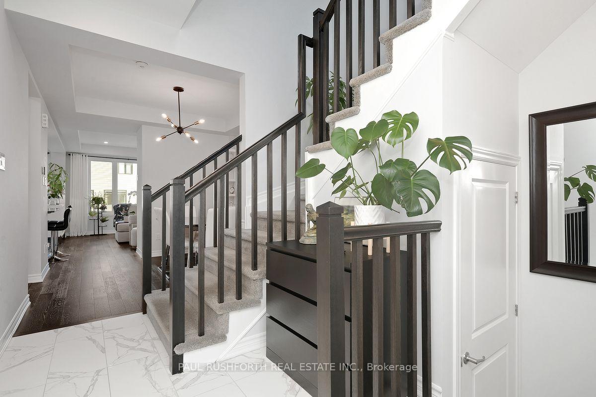 Photo 4 of 145 Pictou Crescent, Ottawa, Kanata - Emerald Meadows/Trailwest — HOMEH
