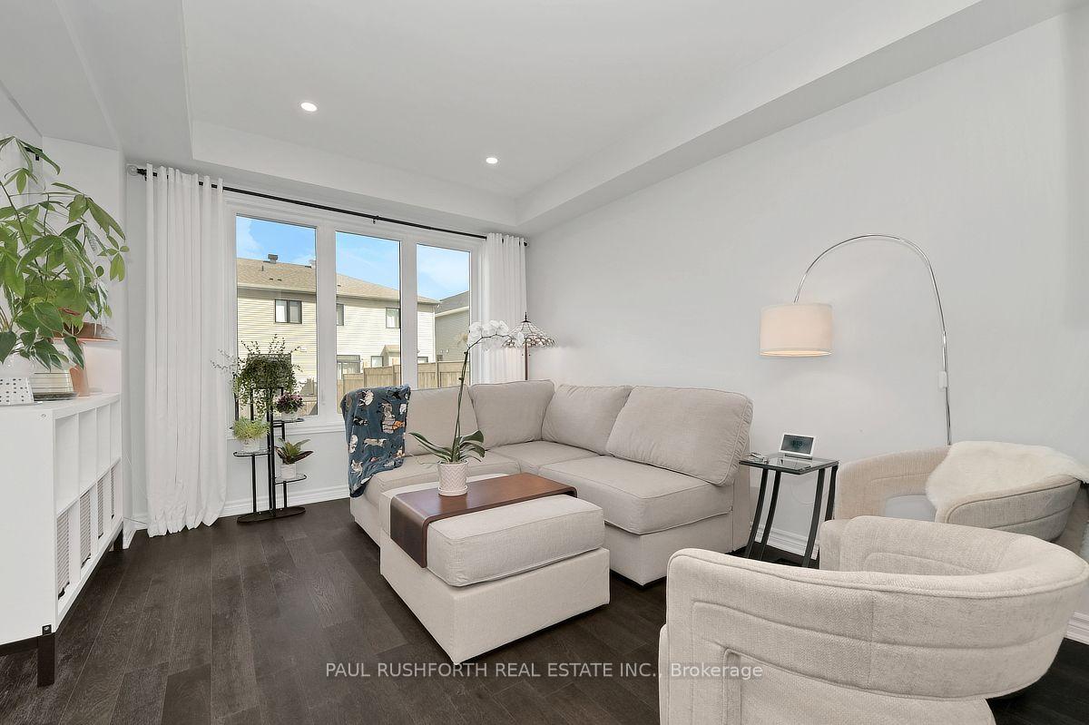 Photo 5 of 145 Pictou Crescent, Ottawa, Kanata - Emerald Meadows/Trailwest — HOMEH