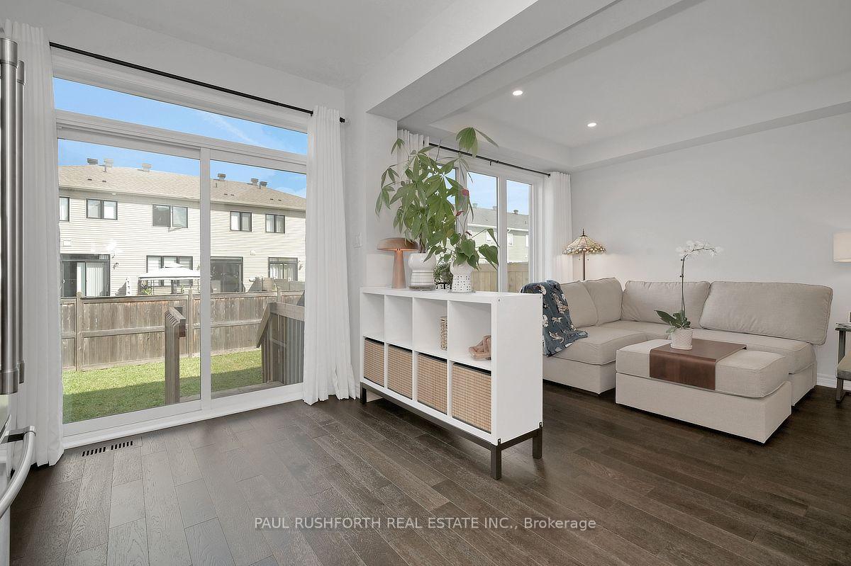 Photo 12 of 145 Pictou Crescent, Ottawa, Kanata - Emerald Meadows/Trailwest — HOMEH