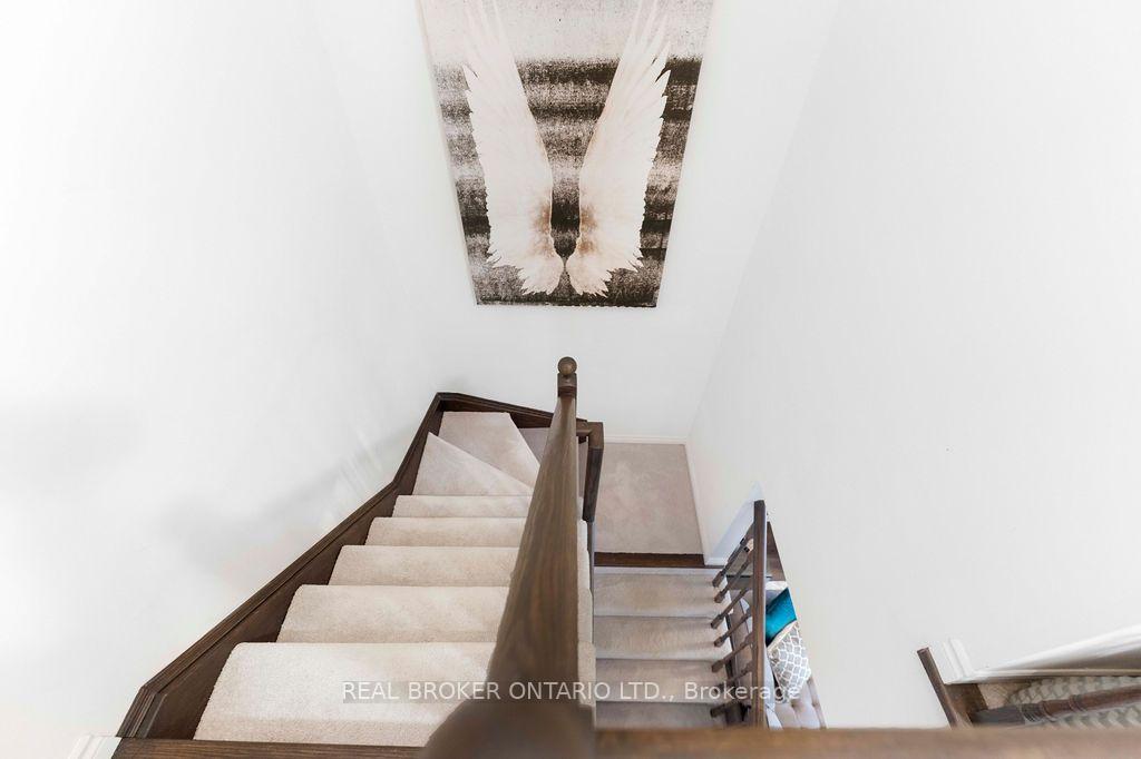 Photo 12 of 1777 Rex Heath Drive, Pickering, Duffin Heights — HOMEH