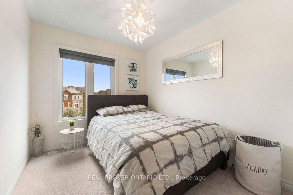Photo 14 of 1777 Rex Heath Drive, Pickering, Duffin Heights — HOMEH