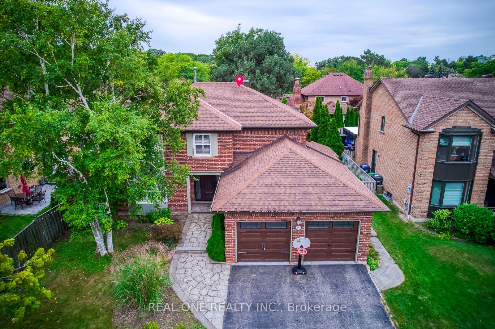 Front of 3944 Glamis Court