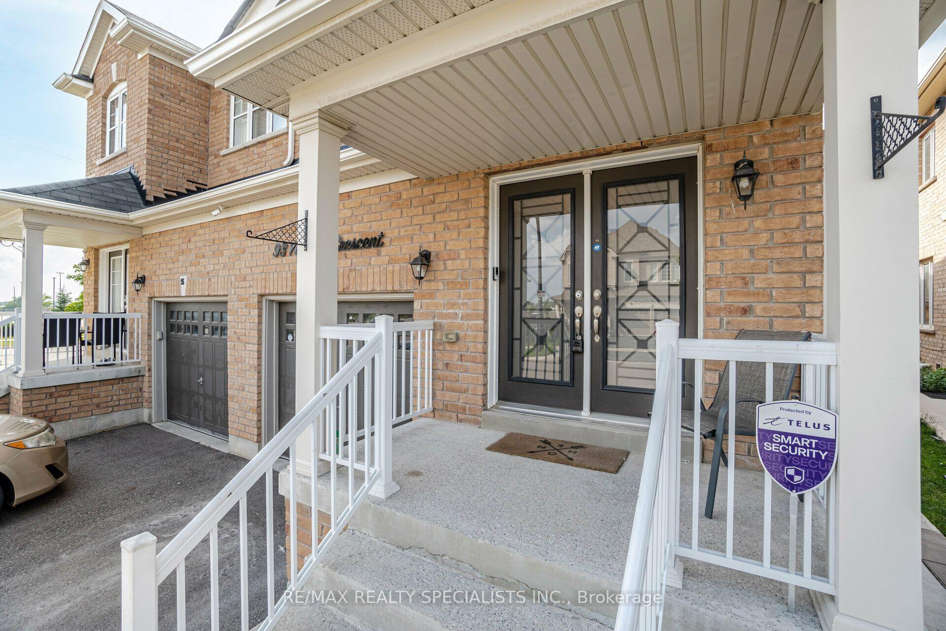 Photo 5 of 93 Yardley Crescent, Brampton, Credit Valley — HOMEH
