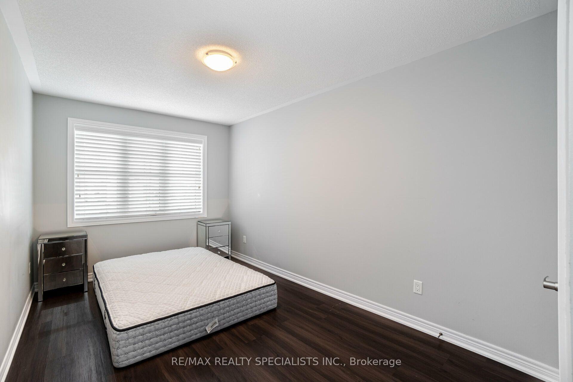 Photo 35 of 93 Yardley Crescent, Brampton, Credit Valley — HOMEH
