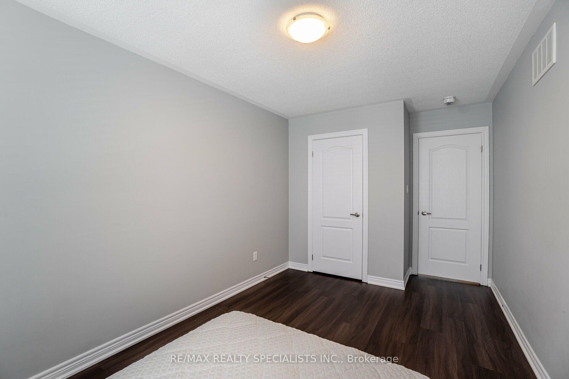 Photo 36 of 93 Yardley Crescent, Brampton, Credit Valley — HOMEH