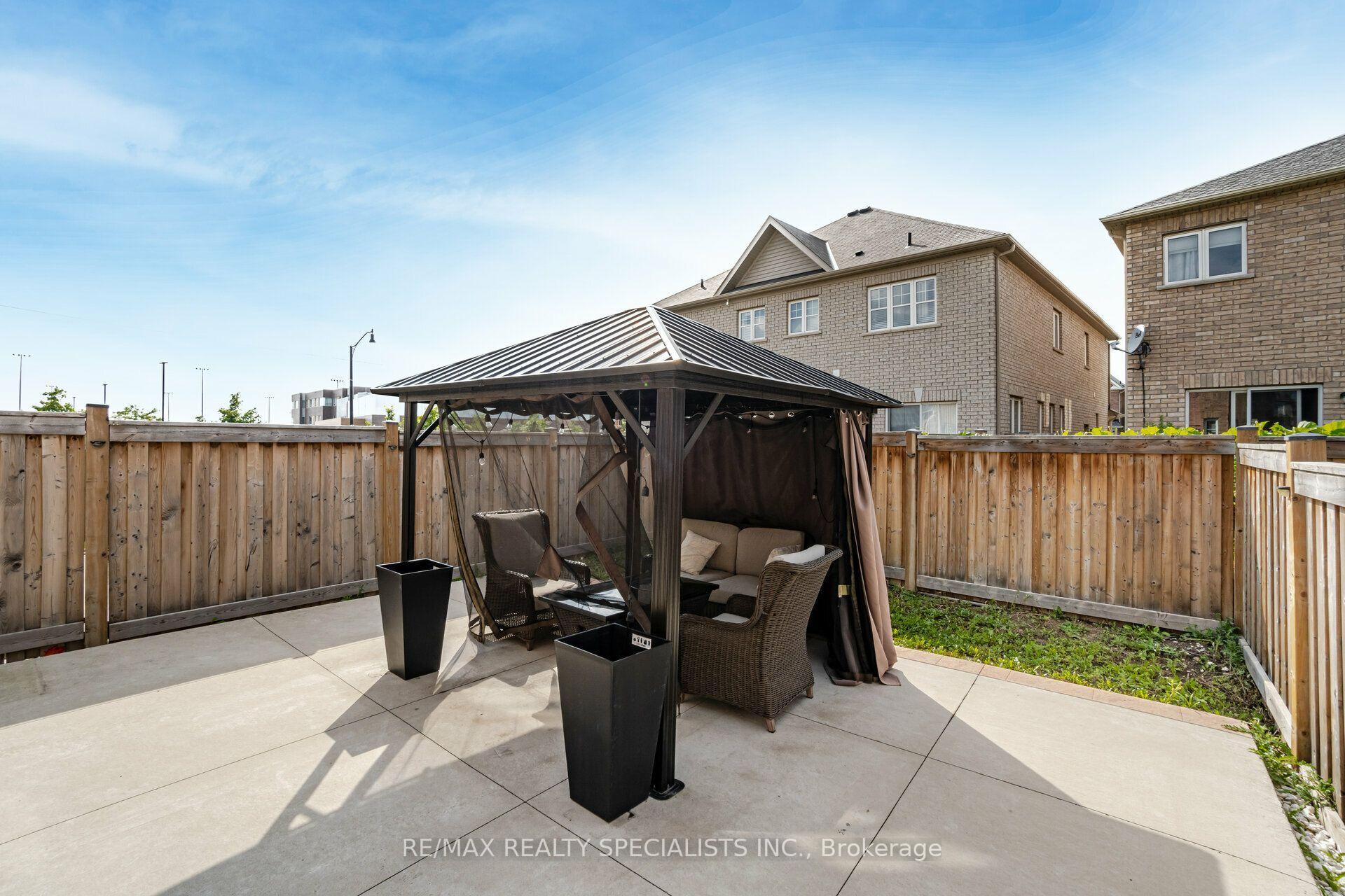Photo 39 of 93 Yardley Crescent, Brampton, Credit Valley — HOMEH