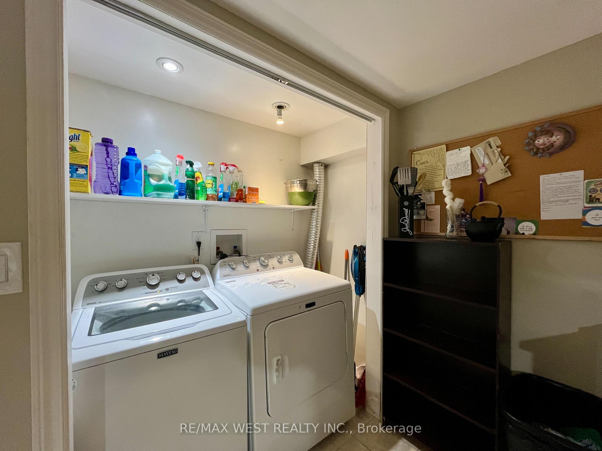 Photo 17 of 49 Braddock Road, Etobicoke, West Humber-Clairville — HOMEH
